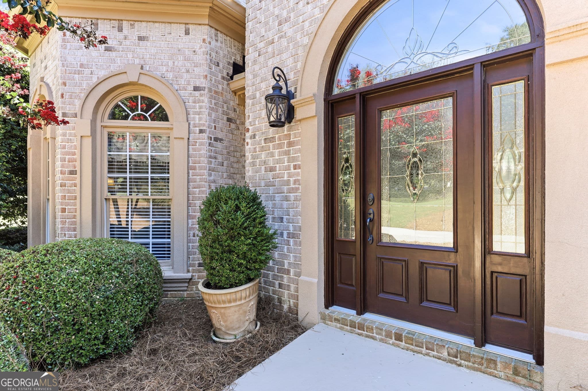 5 bedroom, 4.5 bathroom, 3,682 sq ft single family residence for sale at 5359 Point South Drive, Gainesville, GA 30504 — photo 9