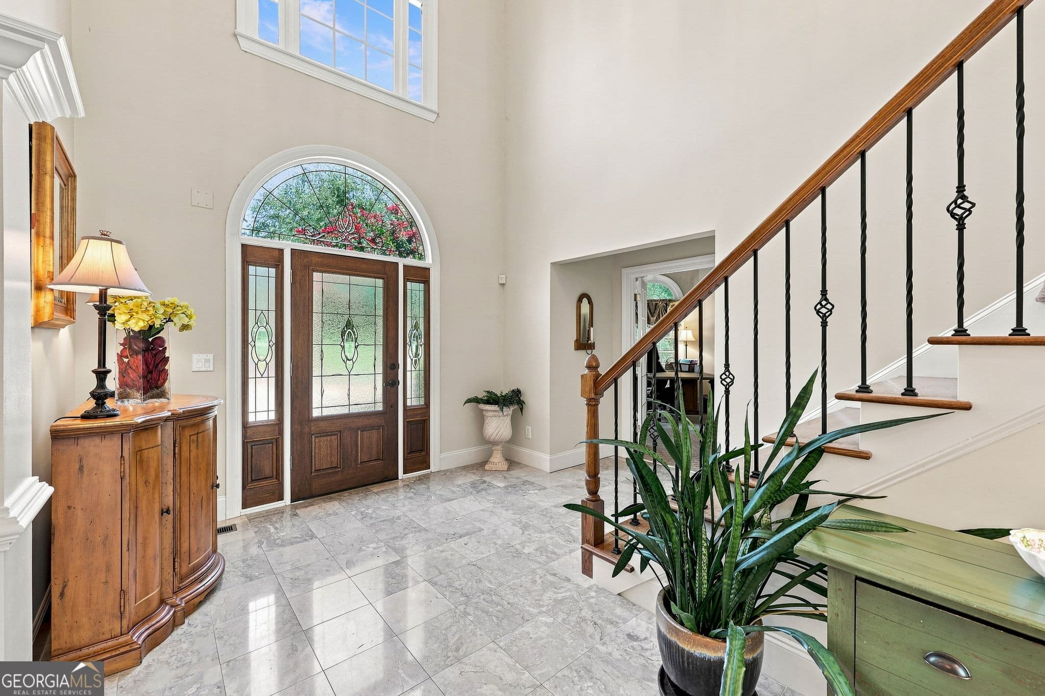 5 bedroom, 4.5 bathroom, 3,682 sq ft single family residence for sale at 5359 Point South Drive, Gainesville, GA 30504 — photo 10