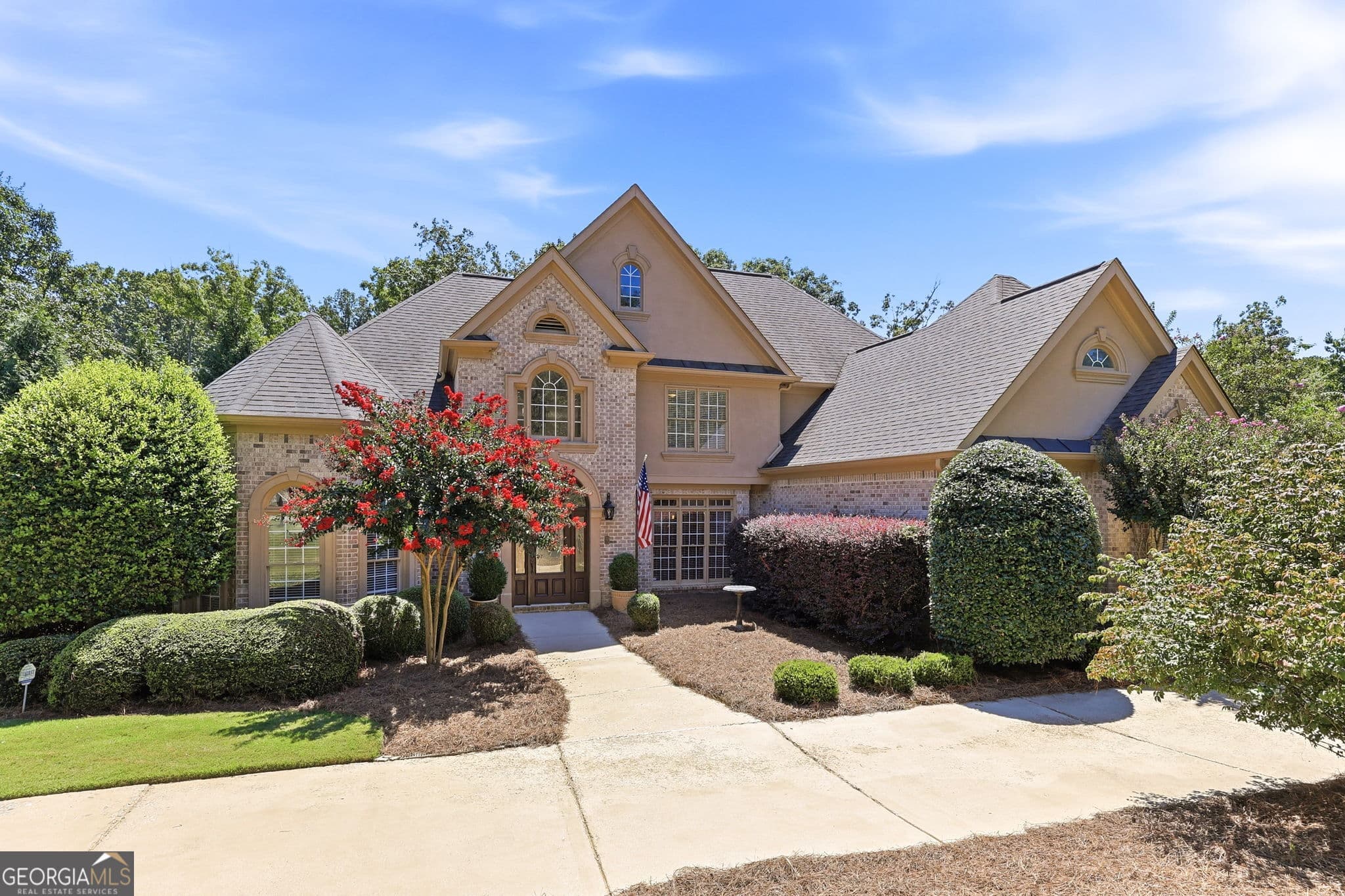 5 bedroom, 4.5 bathroom, 3,682 sq ft single family residence for sale at 5359 Point South Drive, Gainesville, GA 30504 — photo 8