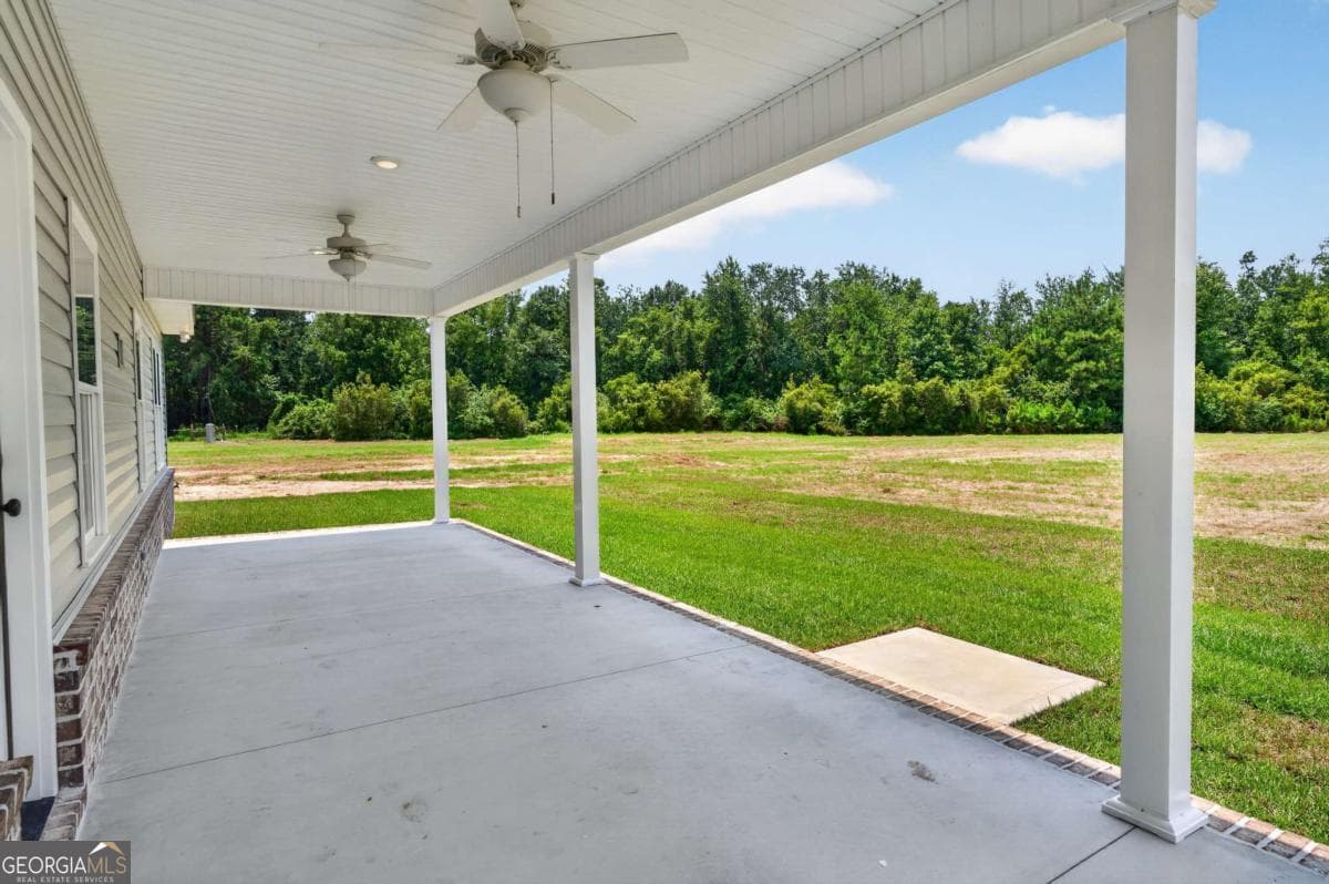 4 bedroom, 2.5 bathroom, 2,386 sq ft single family residence for sale at 523 S T Morris Road, Ludowici, GA 31316 — photo 10