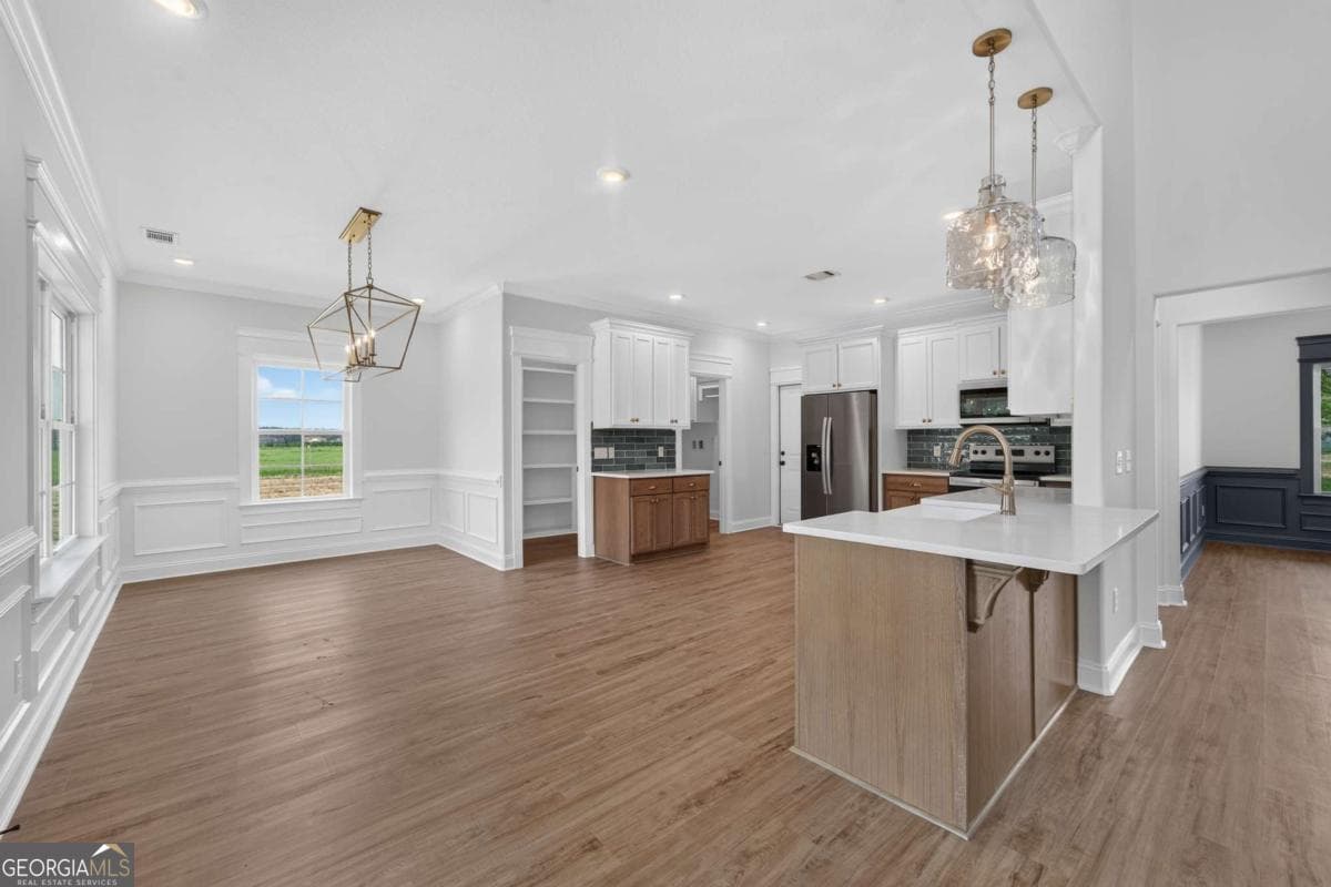 4 bedroom, 2.5 bathroom, 2,386 sq ft single family residence for sale at 523 S T Morris Road, Ludowici, GA 31316 — photo 4