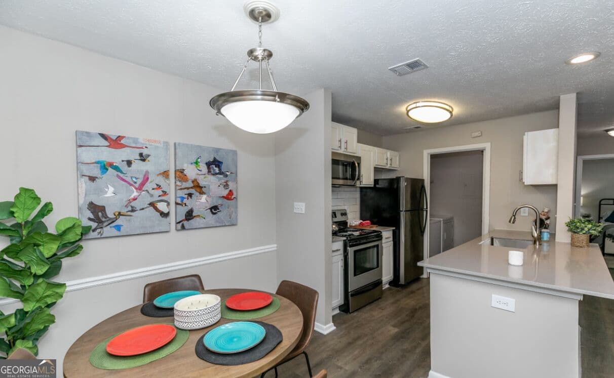 2 bedroom, 2 bathroom, 1,024 sq ft apartment for rent at 9230 Nesbit Ferry Road 0621, Alpharetta, GA 30022 for $1,473 a month — photo 2
