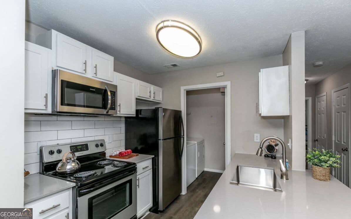 2 bedroom, 2 bathroom, 1,024 sq ft apartment for rent at 9230 Nesbit Ferry Road 0621, Alpharetta, GA 30022 for $1,473 a month — photo 1 of 13