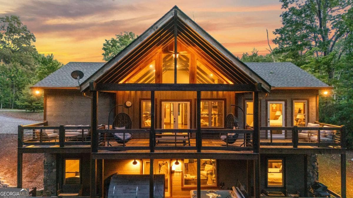 4 bedroom, 3 bathroom, 2,688 sq ft cabin,single family residence for sale at 566 High Meadows Drive, Morganton, GA 30560