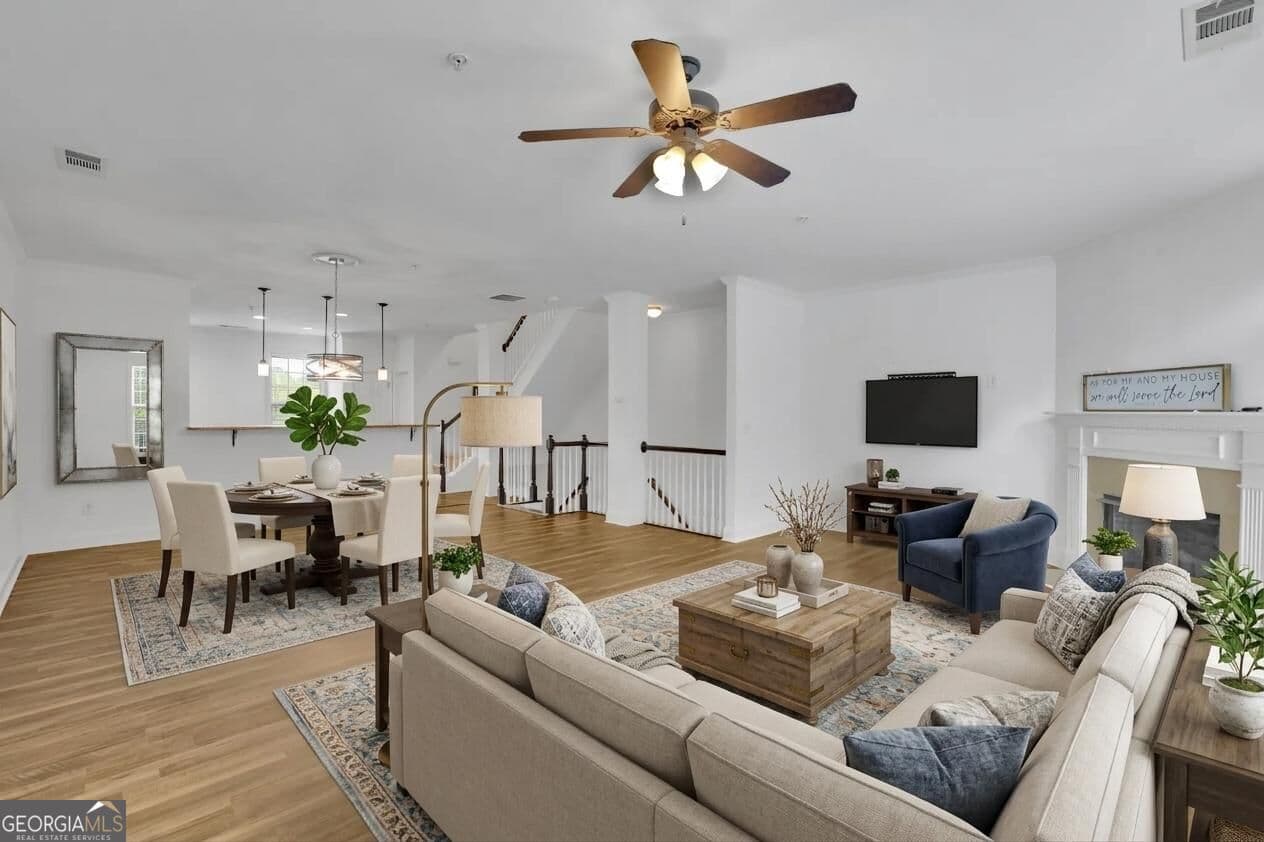 3 bedroom, 3.5 bathroom, 2,240 sq ft townhouse for sale at 526 Williamson Street 375, Marietta, GA 30060 — photo 6