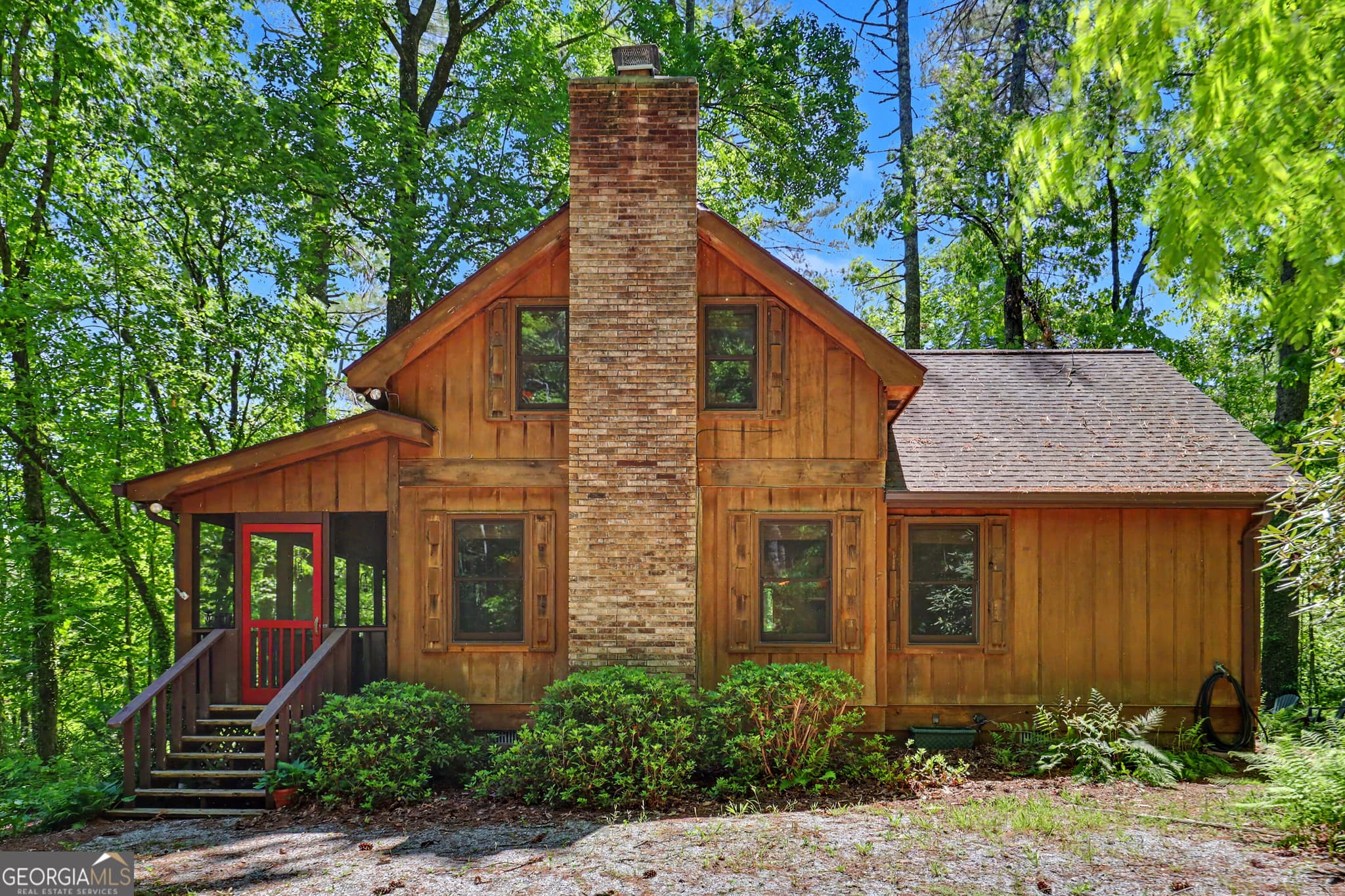 2 bedroom, 2 bathroom, 1,186 sq ft cabin,single family residence for sale at 102 Moses Road, Rabun Gap, GA 30568