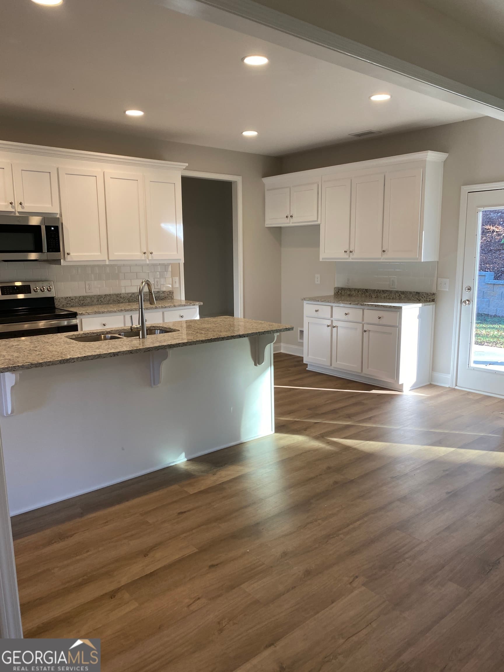 4 bedroom, 2.5 bathroom single family residence for sale at 162 Delightful Way 28, Winder, GA 30680 — photo 4