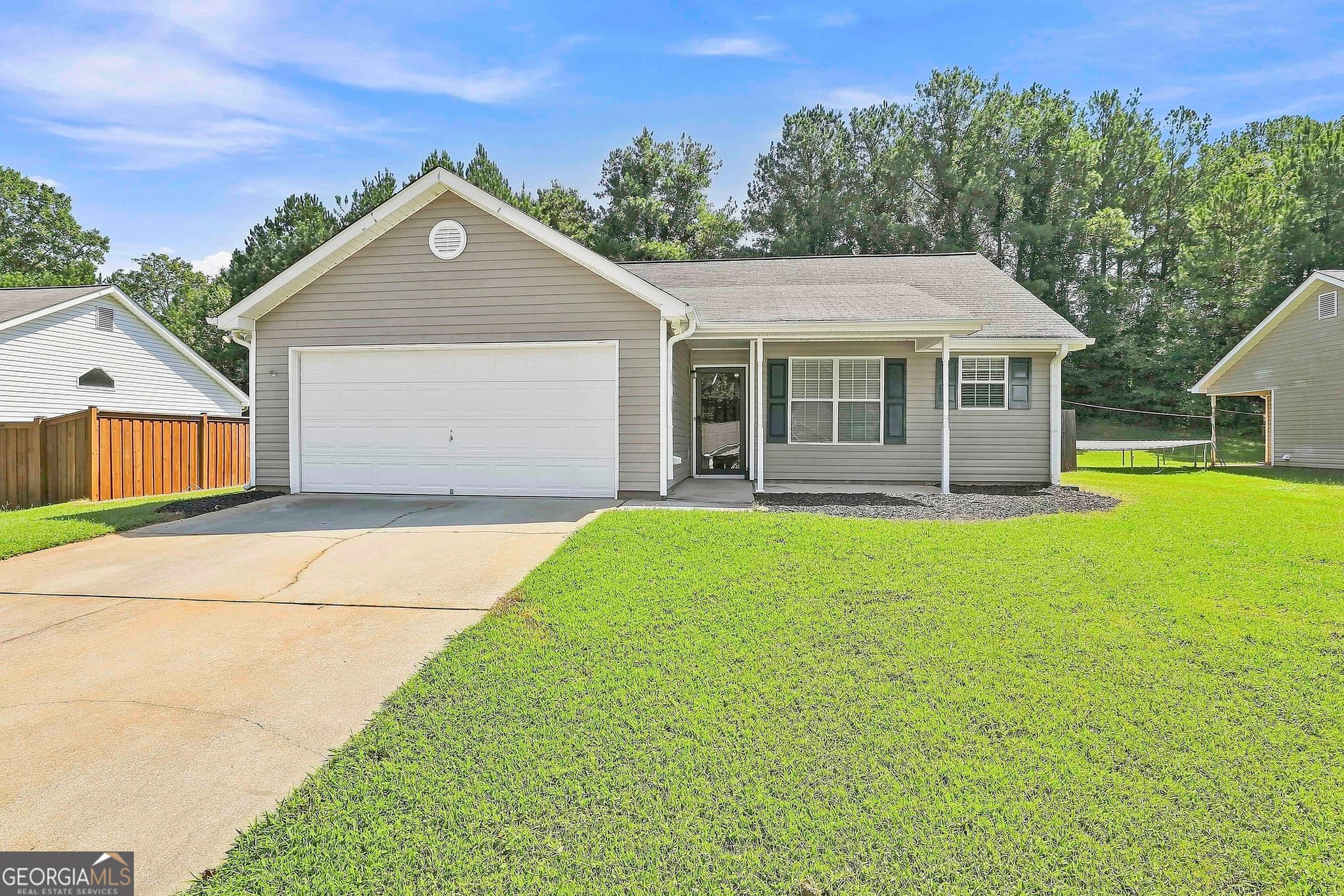 3 bedroom, 2 bathroom, 1,112 sq ft single family residence for rent at 195 Creekside Drive, Grantville, GA 30220 for $1,750 a month — photo 1 of 1