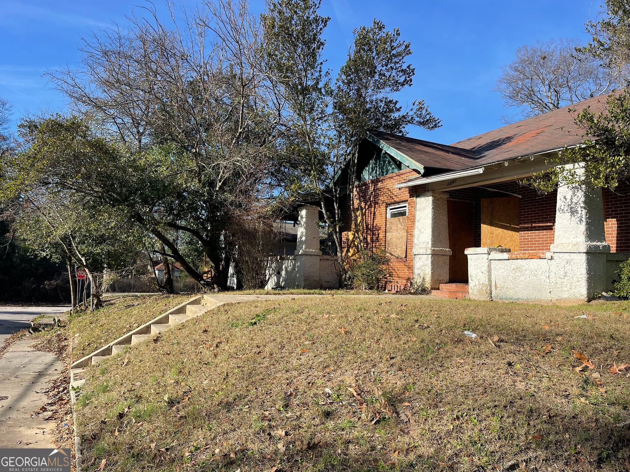 3 bedroom, 2 bathroom, 1,898 sq ft single family residence for sale at 1851 Coleman Avenue, Macon, GA 31201 — photo 3