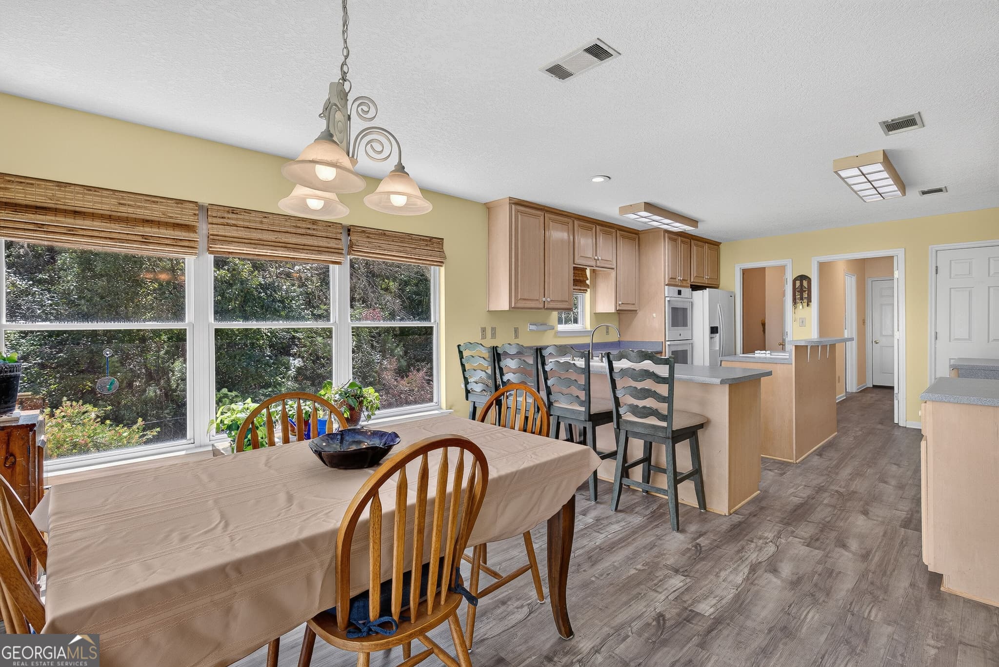 3 bedroom, 2.5 bathroom, 2,516 sq ft single family residence for sale at 1188 Jessica Drive, Darien, GA 31305 — photo 8