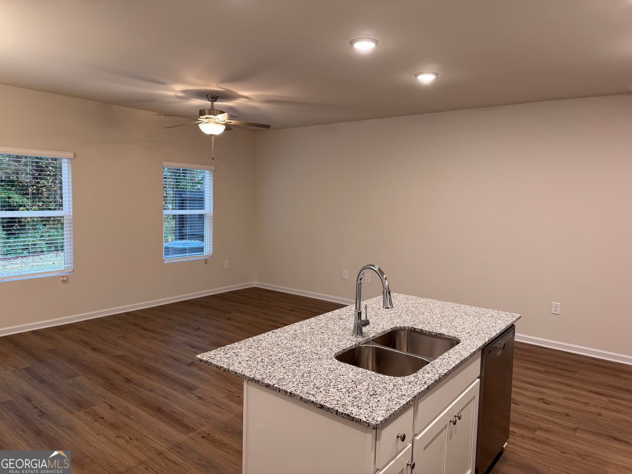 3 bedroom, 2.5 bathroom, 1,735 sq ft townhouse for rent at 29 Huntley Trace, Hoschton, GA 30548 for $2,500 a month — photo 2