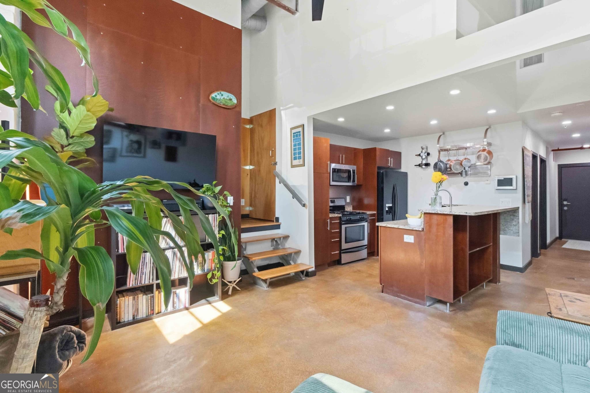 2 bedroom, 2 bathroom, 848 sq ft loft,condominium for sale at 964 Dekalb Avenue 110, Atlanta, GA 30307 — photo 4