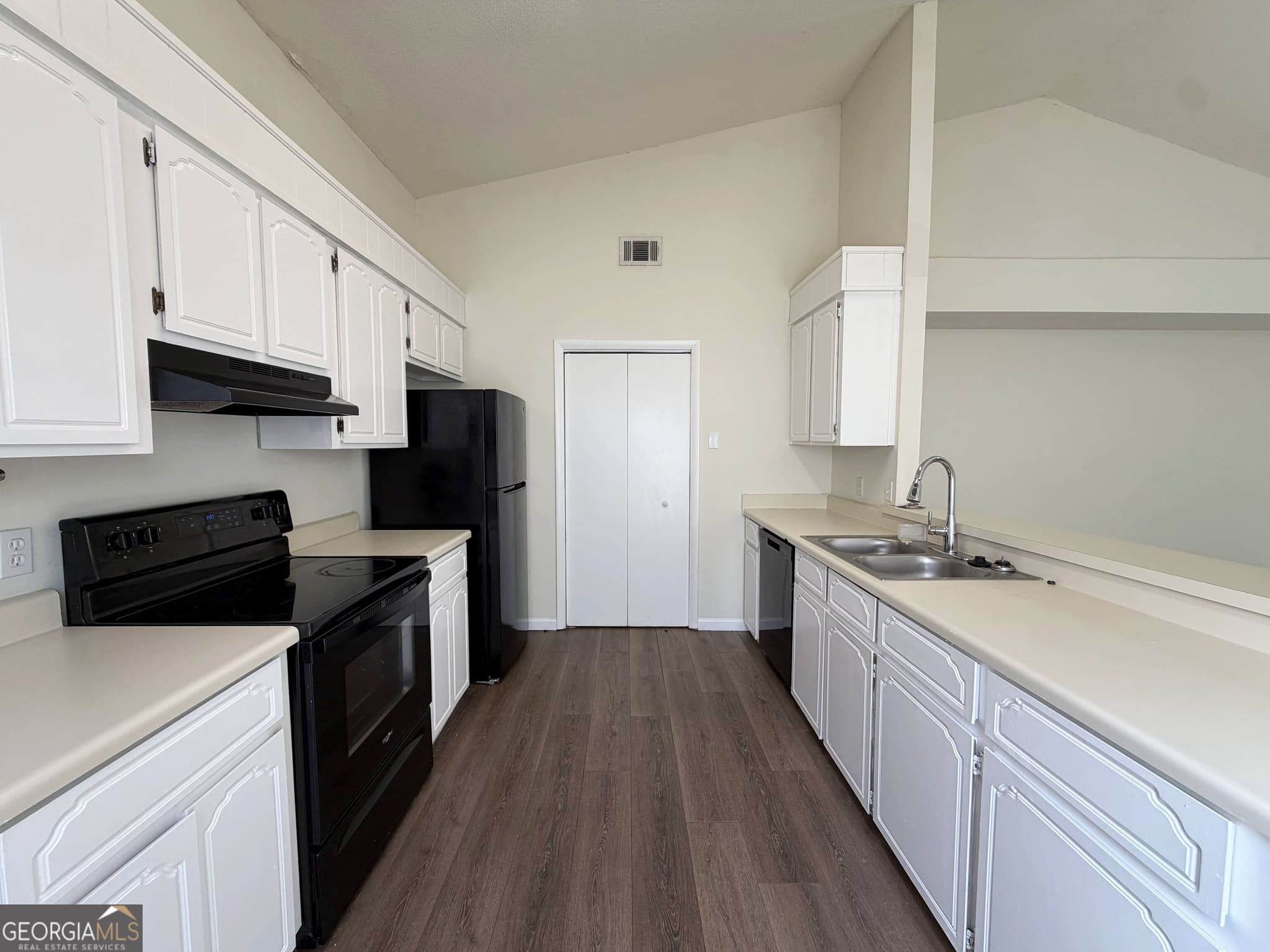 multi family,duplex,quadruplex,townhouse for sale at 99 Brookhaven Circle, Warner Robins, GA 31093 — photo 10