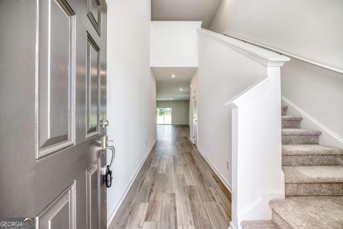 5 bedroom, 2.5 bathroom single family residence for rent at 49 Kestrel Drive, Braselton, GA 30517 for $2,400 a month — photo 4