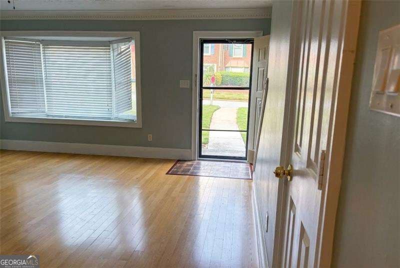 2 bedroom, 2.5 bathroom townhouse for rent at 6106 Queen Anne Court, Norcross, GA 30093 for $1,700 a month — photo 4