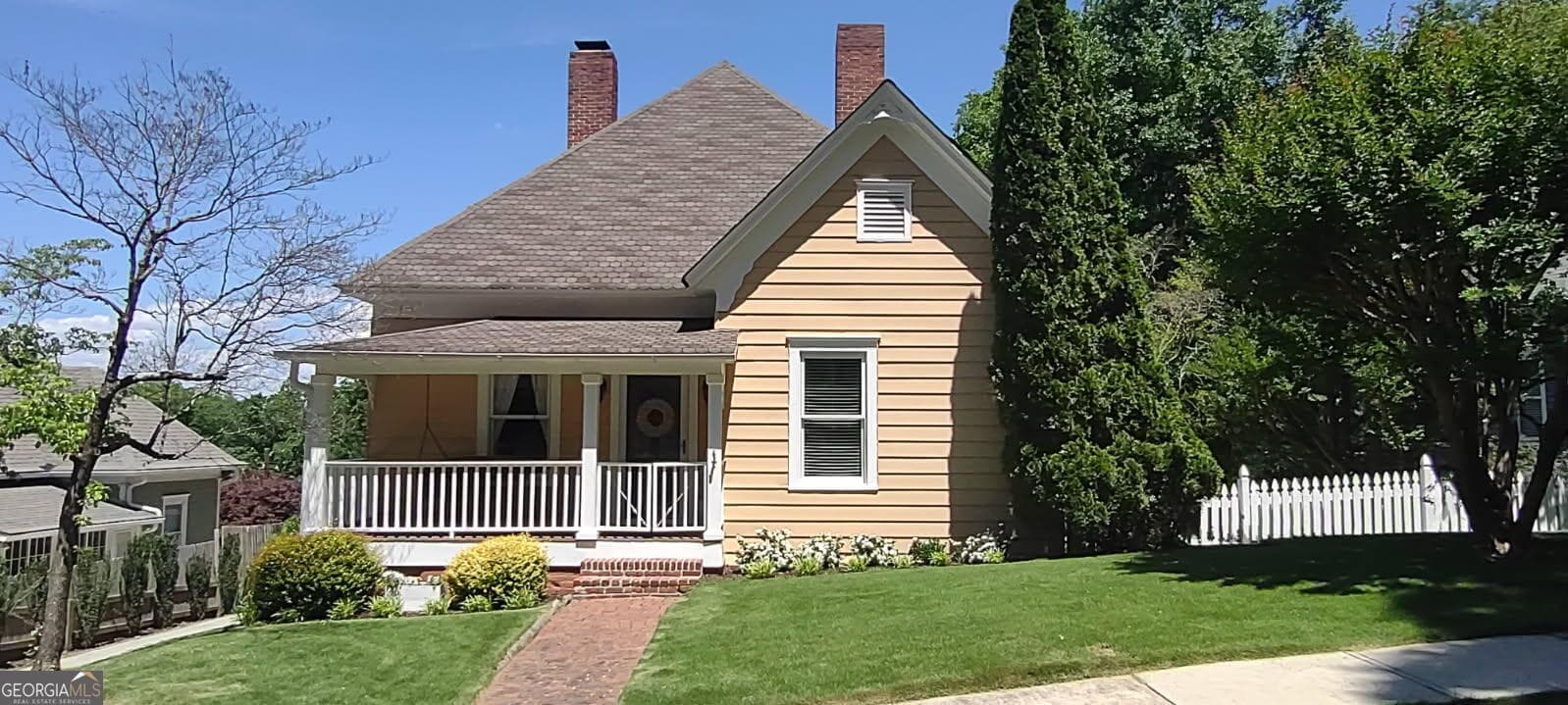 4 bedroom, 3 bathroom, 3,420 sq ft single family residence sold at 2897 Macaw Street, Atlanta, GA 30318