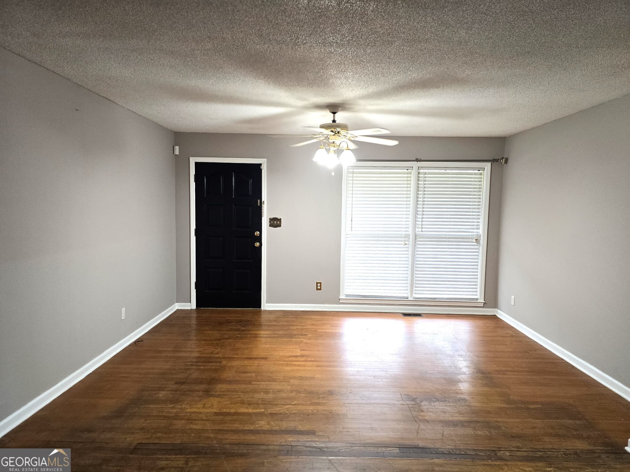 2 bedroom, 2 bathroom, 1,744 sq ft single family residence for sale at 1052 Fairlane Drive, Louisville, GA 30434 — photo 5