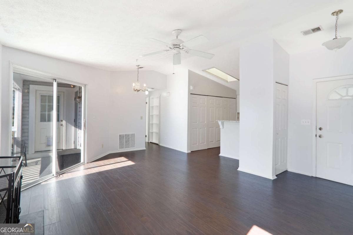 2 bedroom, 2 bathroom, 1,128 sq ft condominium for sale at 1483 Keys Crossing Drive, Brookhaven, GA 30319 — photo 9