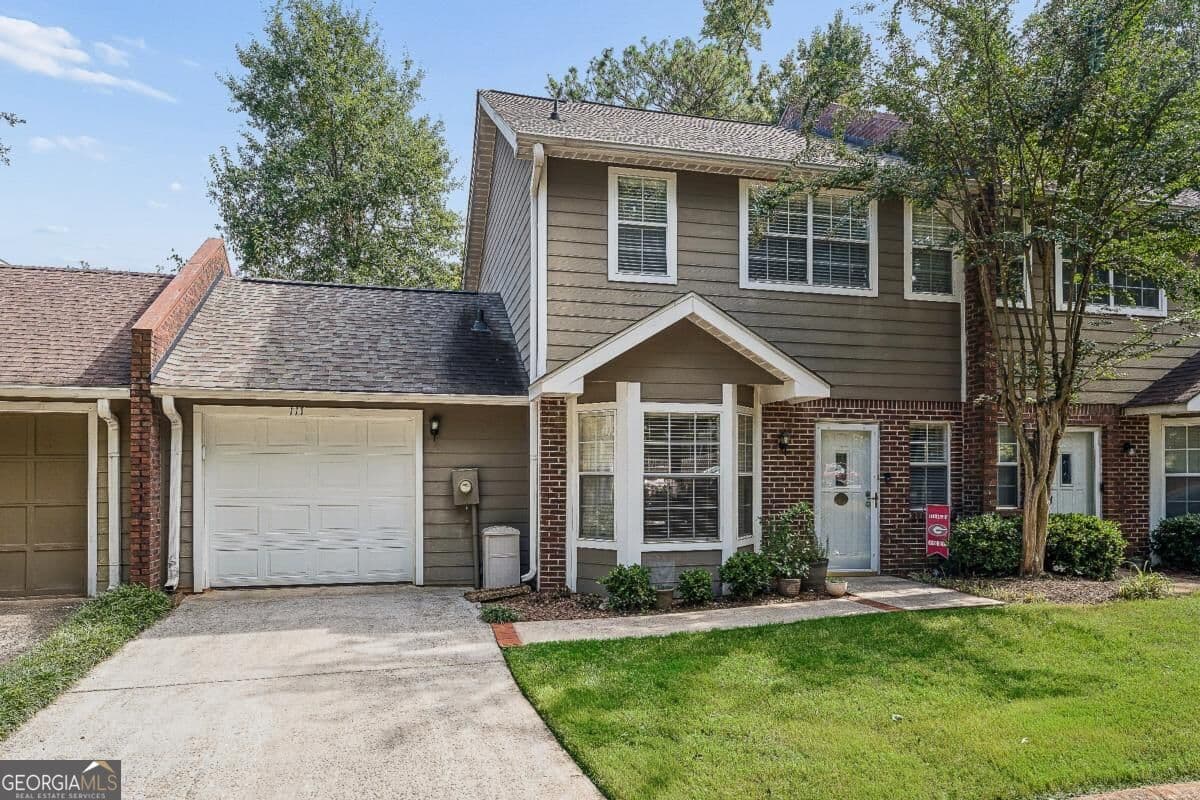2 bedroom, 2.5 bathroom, 1,246 sq ft townhouse for sale at 111 Franklin Court, Decatur, GA 30030 — photo 2