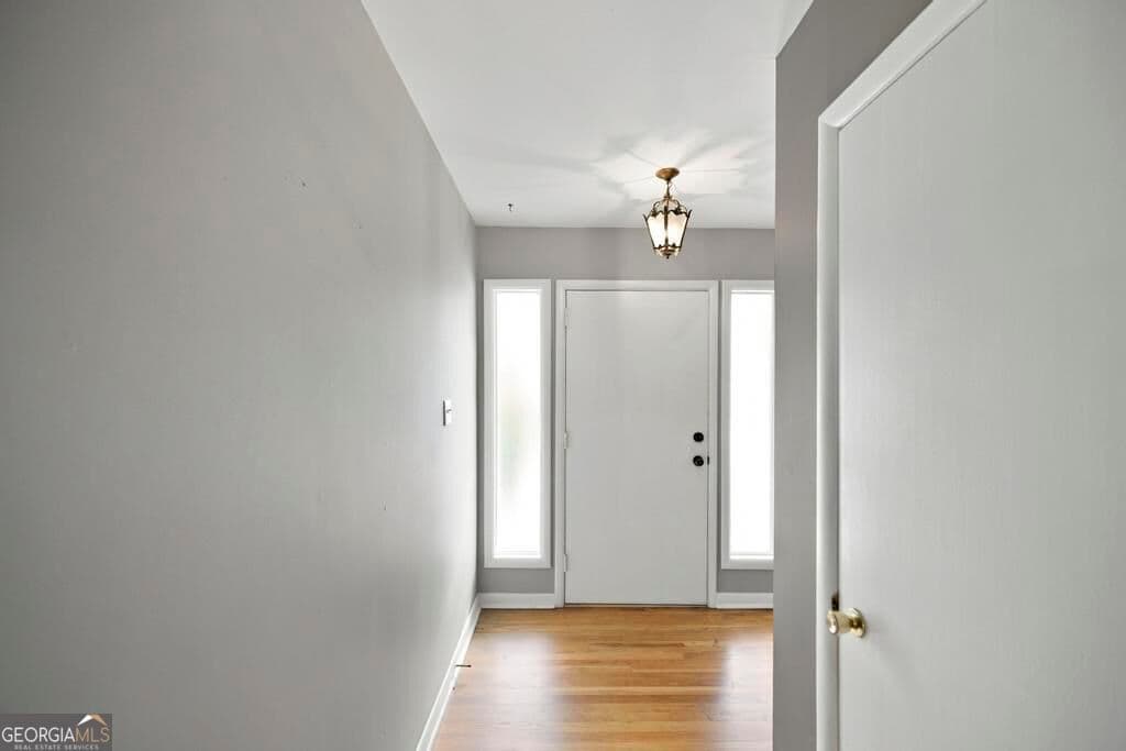 3 bedroom, 2 bathroom, 2,172 sq ft single family residence for sale at 331 Clairmont Drive, Warner Robins, GA 31088 — photo 7