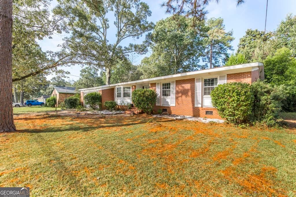 3 bedroom, 2 bathroom, 2,172 sq ft single family residence for sale at 331 Clairmont Drive, Warner Robins, GA 31088 — photo 5