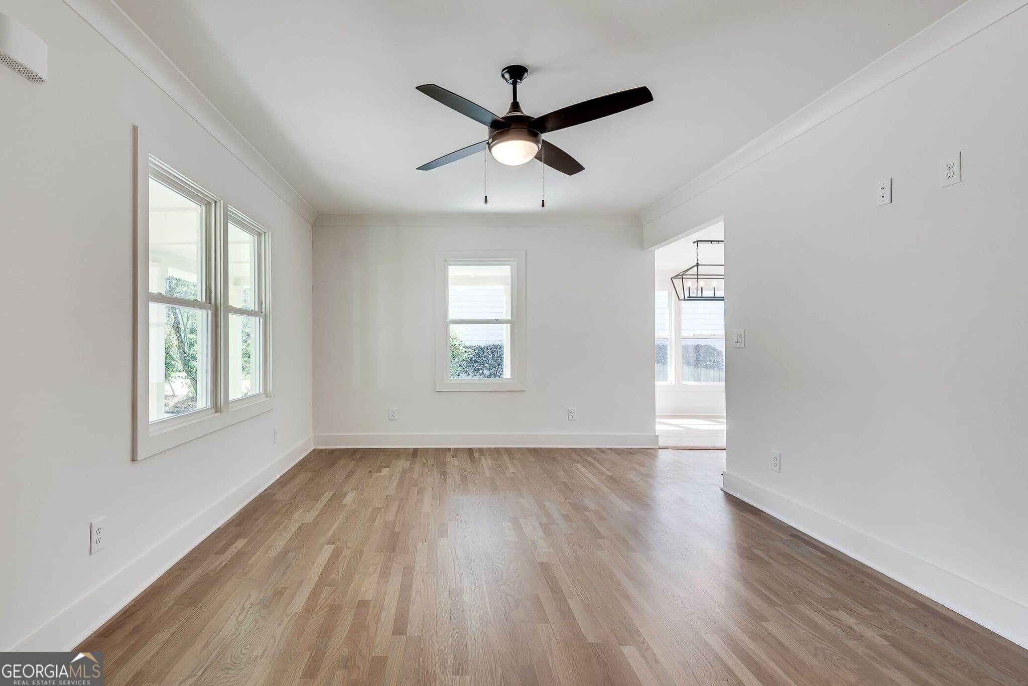 3 bedroom, 2 bathroom, 1,496 sq ft single family residence for sale at 1861 Dyer Circle, Chamblee, GA 30341 — photo 5