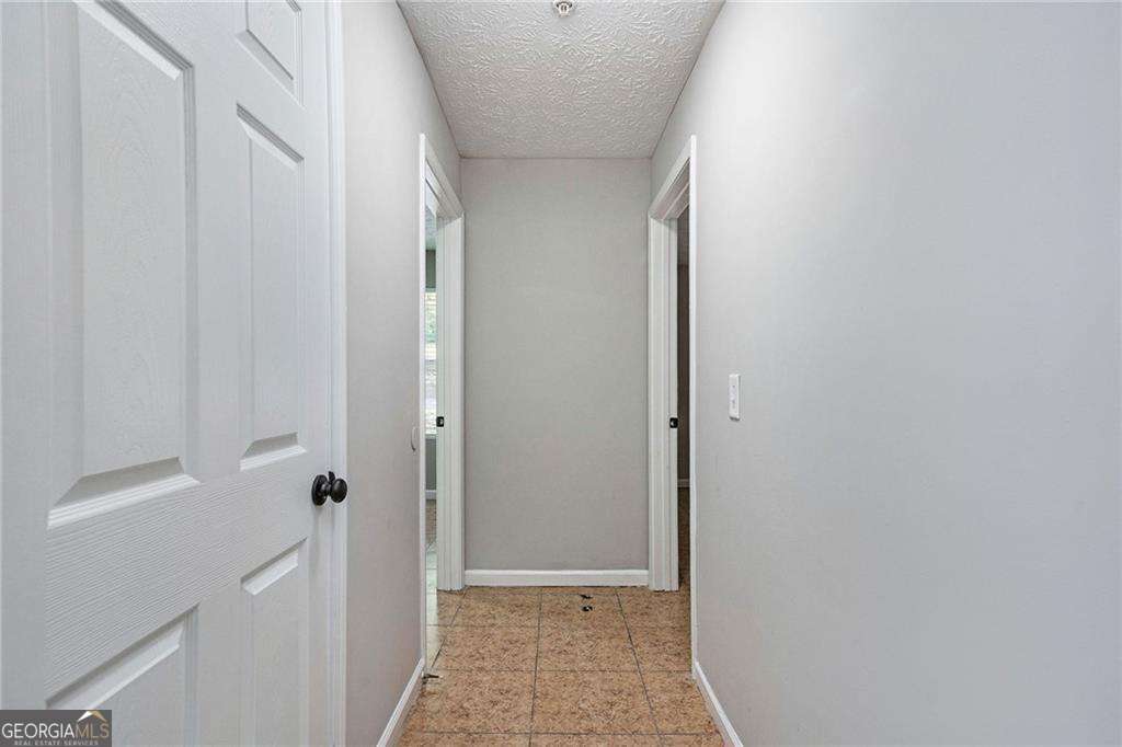 3 bedroom, 2 bathroom, 1,202 sq ft condominium for rent at 2102 Par Three Way, Lithonia, GA 30038 for $1,500 a month — photo 7