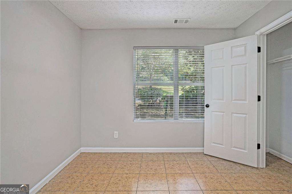 3 bedroom, 2 bathroom, 1,202 sq ft condominium for rent at 2102 Par Three Way, Lithonia, GA 30038 for $1,500 a month — photo 10