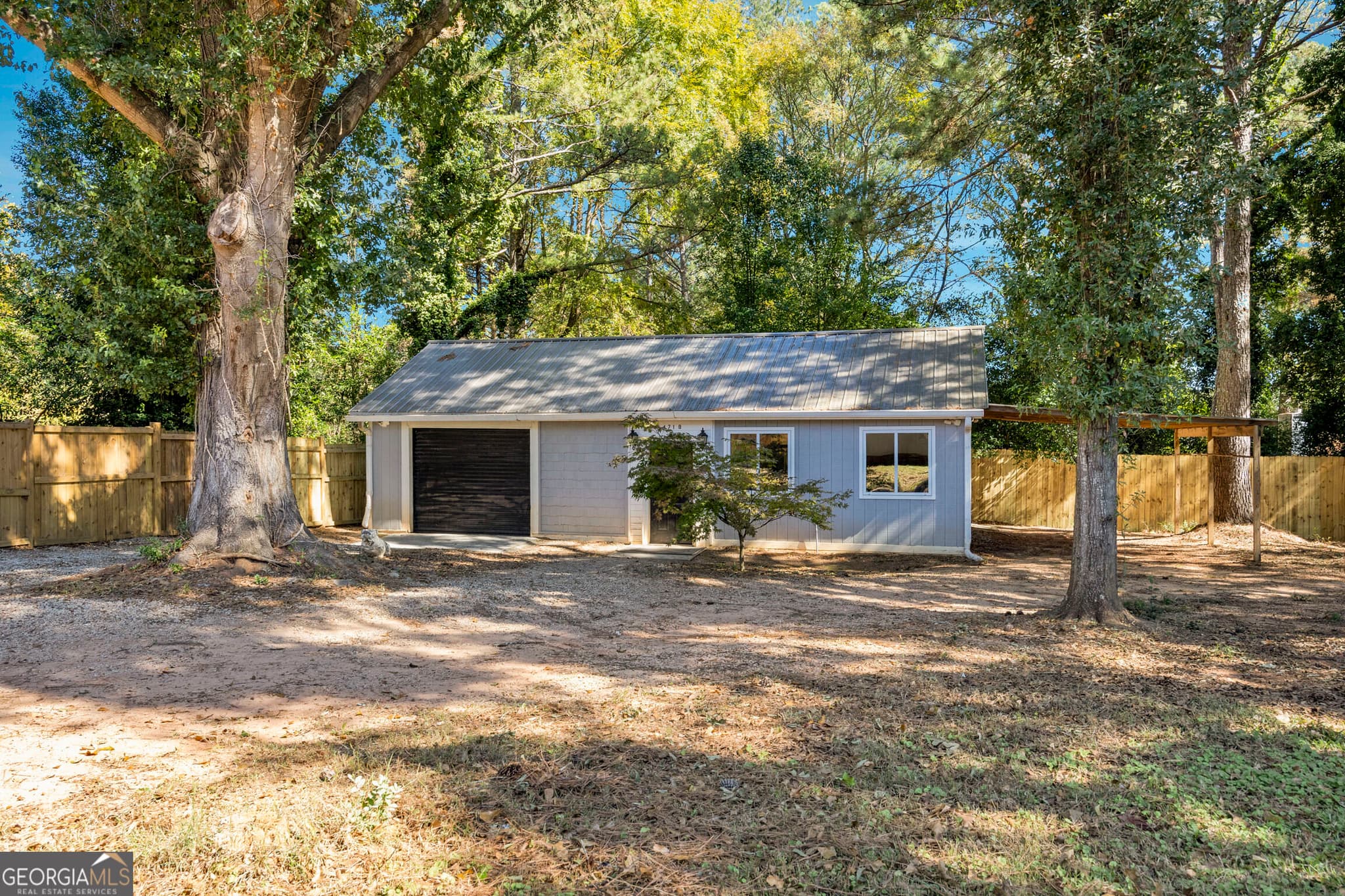 3 bedroom, 1 bathroom, 1,375 sq ft single family residence for sale at 471 Womack Road, Covington, GA 30016 — photo 3