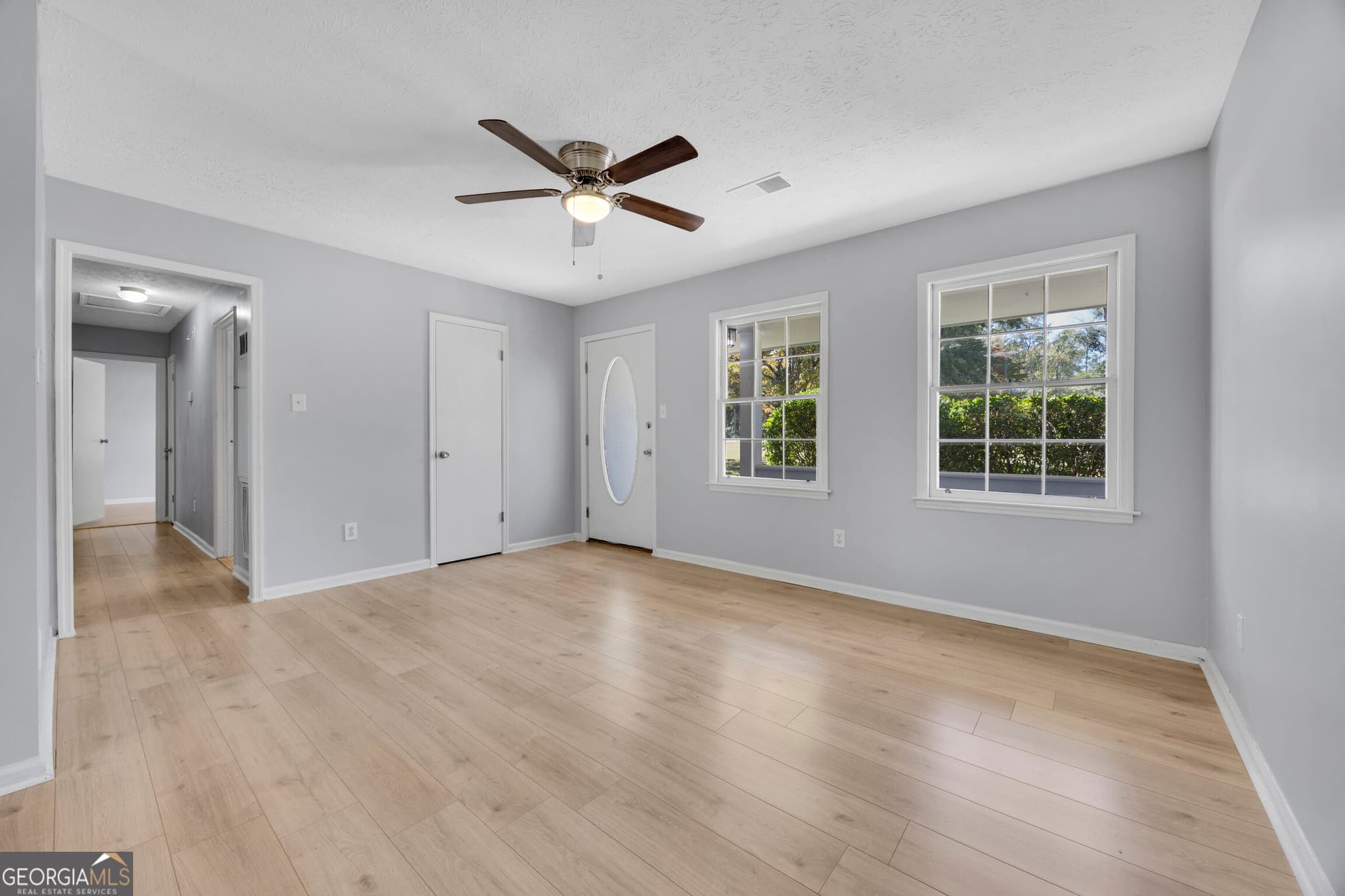 3 bedroom, 1 bathroom, 1,375 sq ft single family residence for sale at 471 Womack Road, Covington, GA 30016 — photo 8