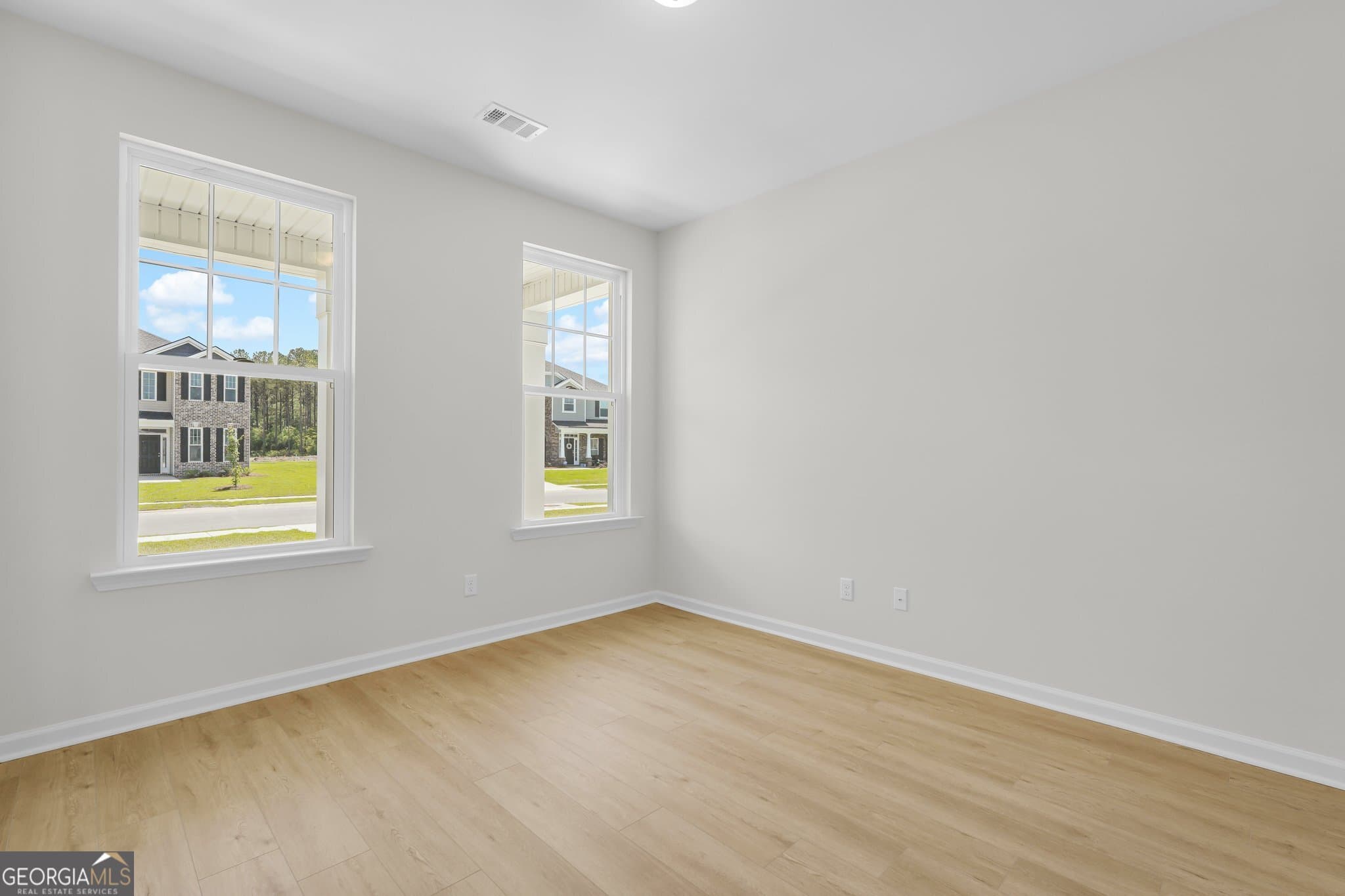 4 bedroom, 3 bathroom, 3,081 sq ft single family residence for sale at 206 Daniel Trent Way, Kingsland, GA 31548 — photo 2