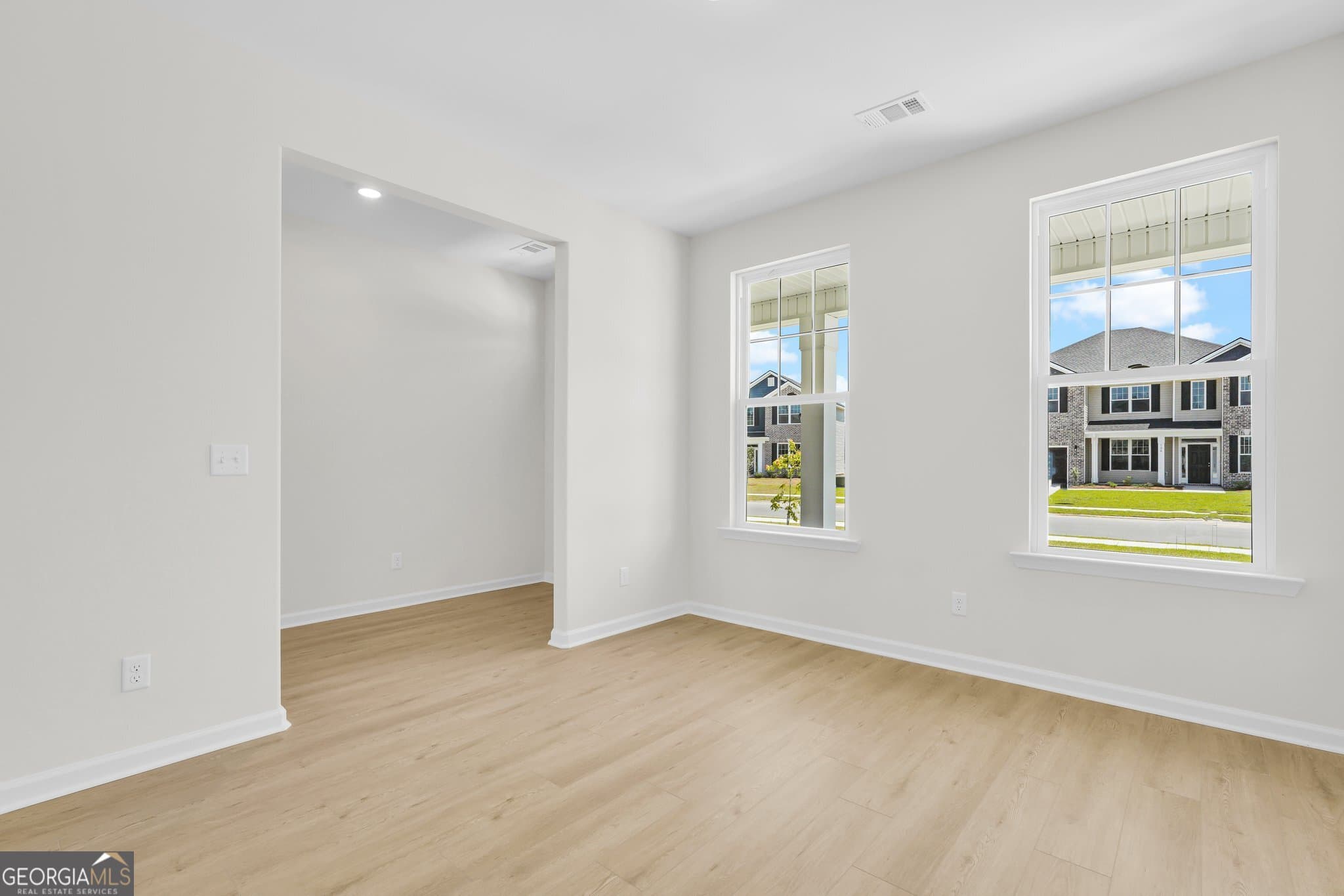 4 bedroom, 3 bathroom, 3,081 sq ft single family residence for sale at 206 Daniel Trent Way, Kingsland, GA 31548 — photo 3
