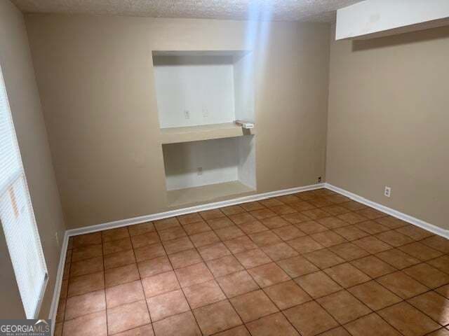 3 bedroom, 1.5 bathroom, 1,080 sq ft townhouse for rent at 1166 Dogwood Court, Conyers, GA 30012 for $1,400 a month — photo 3