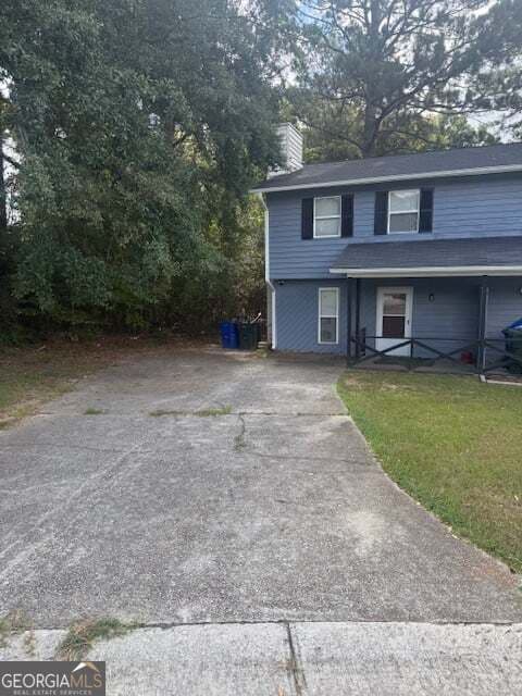 3 bedroom, 1.5 bathroom, 1,080 sq ft townhouse for rent at 1166 Dogwood Court, Conyers, GA 30012 for $1,400 a month — photo 1 of 13