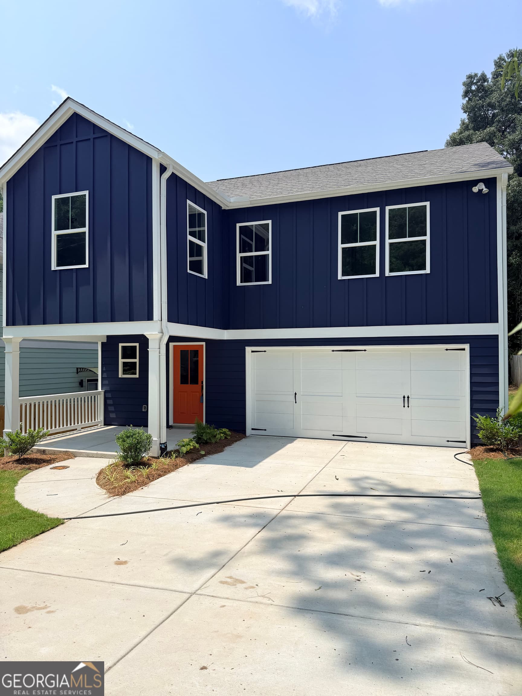 4 bedroom, 3.5 bathroom, 2,008 sq ft single family residence for sale at 1100 NW WEDGEWOOD Drive, Atlanta, GA 30318 — photo 2
