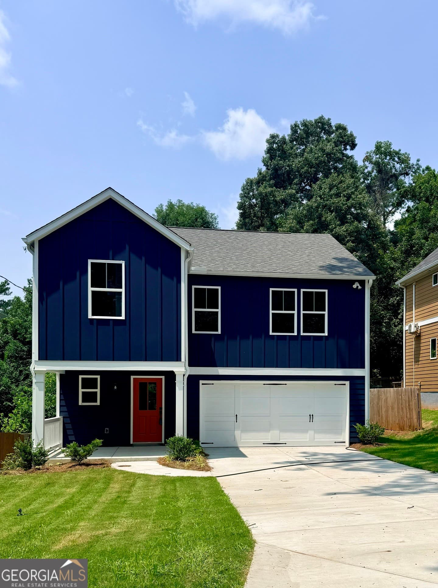 4 bedroom, 3.5 bathroom, 2,008 sq ft single family residence for sale at 1100 NW WEDGEWOOD Drive, Atlanta, GA 30318 — photo 1 of 34
