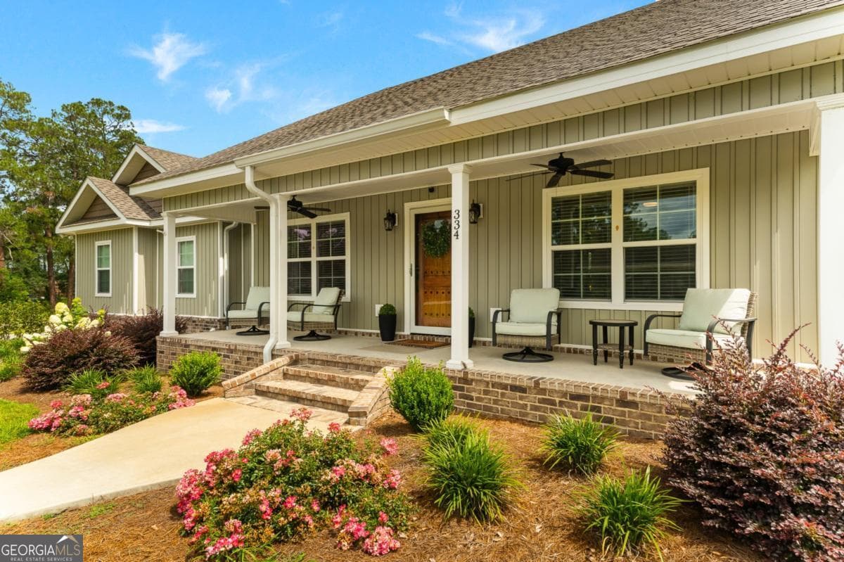 3 bedroom, 2 bathroom, 1,686 sq ft single family residence for sale at 334 W Pine Street, Metter, GA 30439 — photo 5