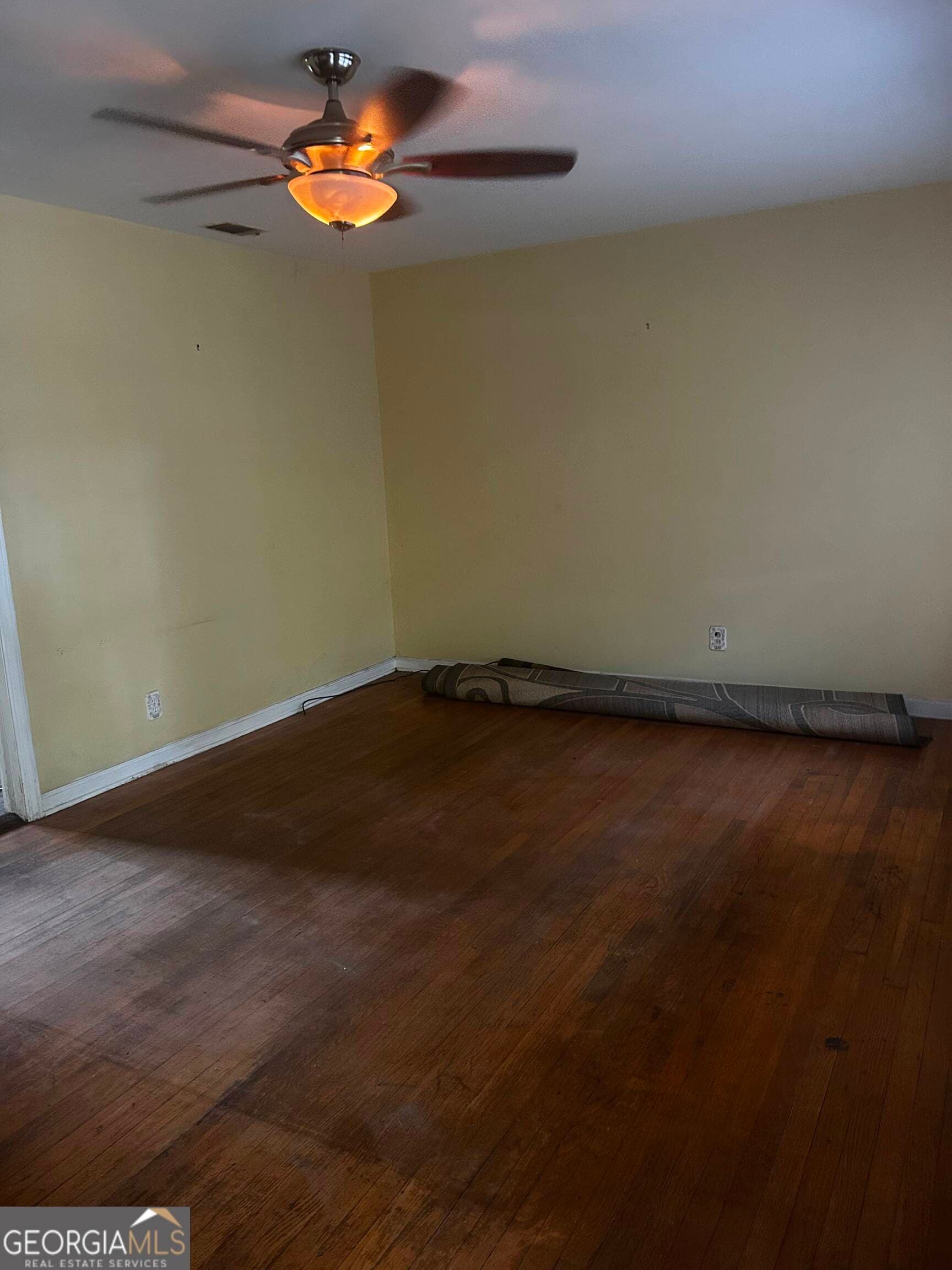 2 bedroom, 2 bathroom, 1,002 sq ft single family residence for sale at 2108 E 60th Street, Savannah, GA 31404 — photo 8