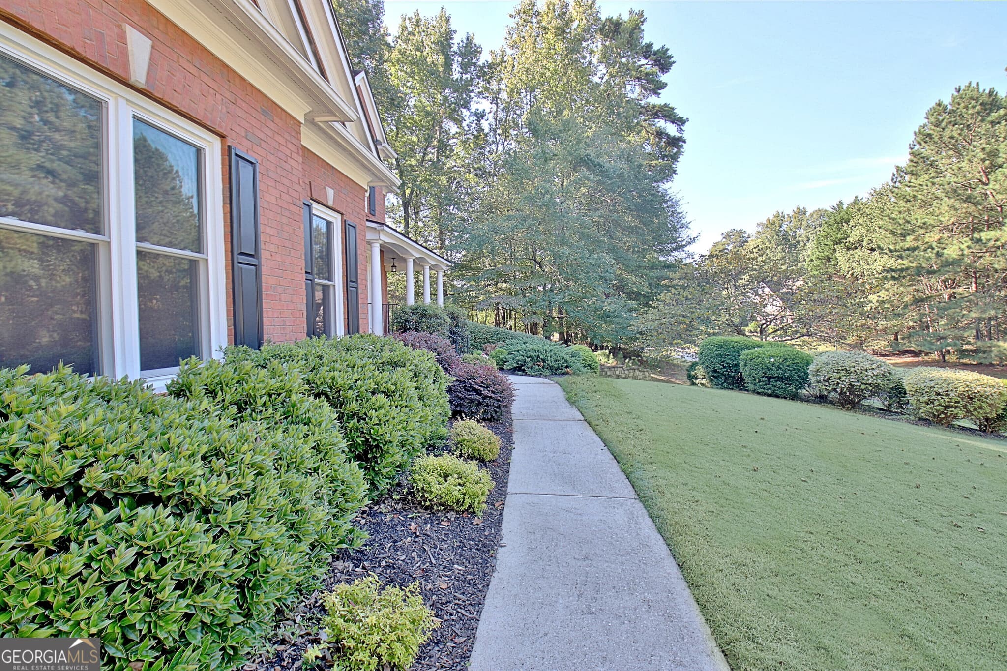 5 bedroom, 3 bathroom, 3,157 sq ft single family residence for sale at 125 Hedgewick Way, Tyrone, GA 30290 — photo 7