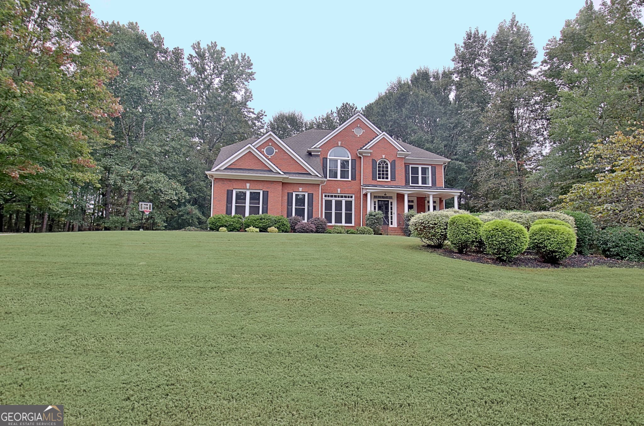 5 bedroom, 3 bathroom, 3,157 sq ft single family residence for sale at 125 Hedgewick Way, Tyrone, GA 30290 — photo 3