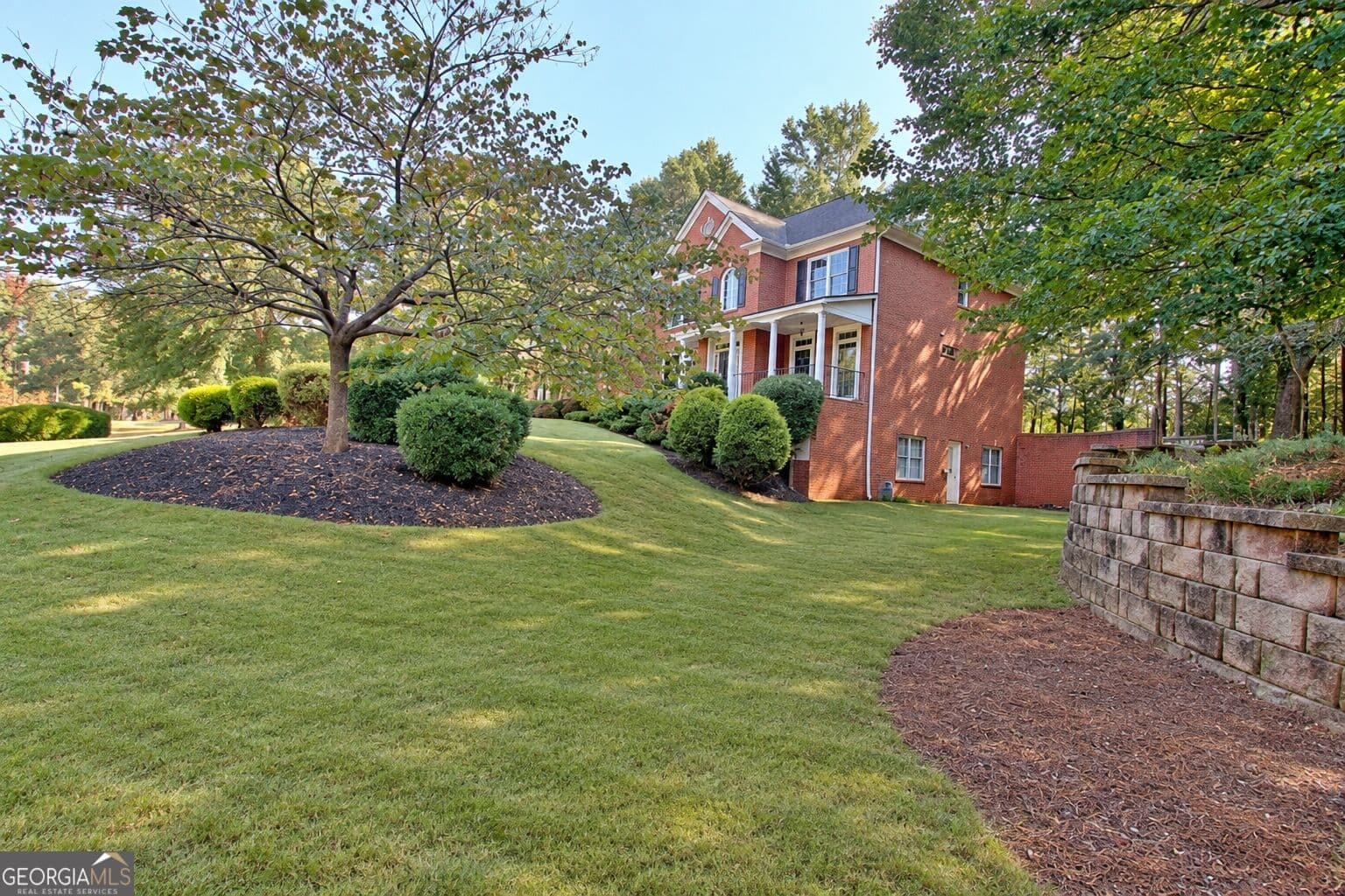 5 bedroom, 3 bathroom, 3,157 sq ft single family residence for sale at 125 Hedgewick Way, Tyrone, GA 30290 — photo 4