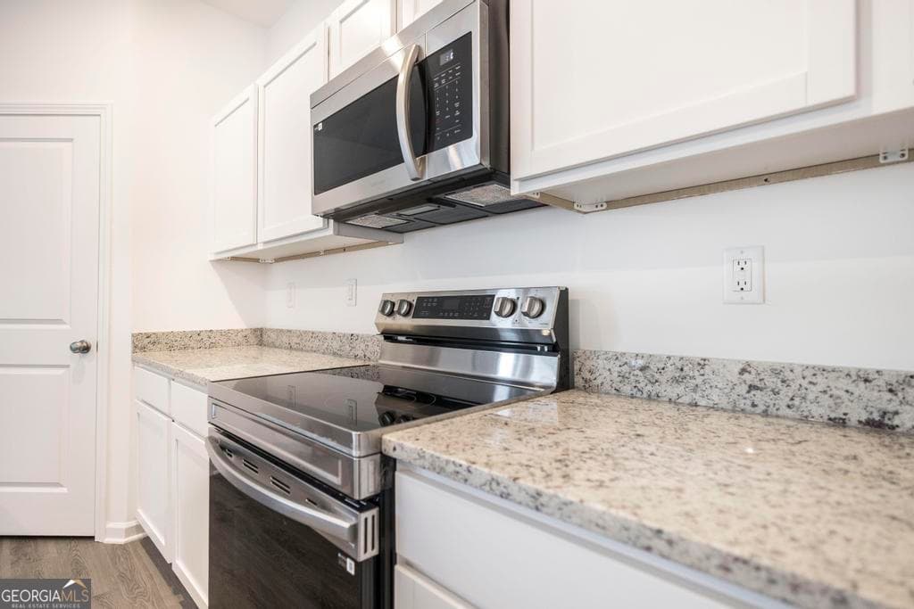 3 bedroom, 2.5 bathroom, 1,719 sq ft single family residence for sale at 102 Bulloch Court, Byron, GA 31008 — photo 7