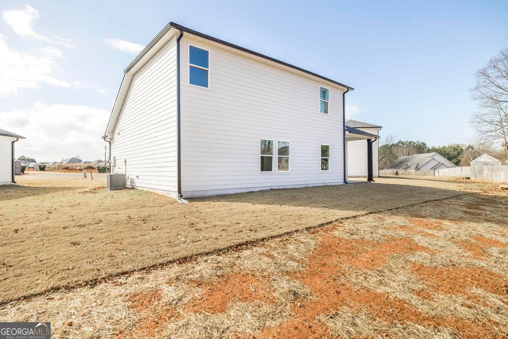 3 bedroom, 2.5 bathroom, 1,719 sq ft single family residence for sale at 102 Bulloch Court, Byron, GA 31008 — photo 3