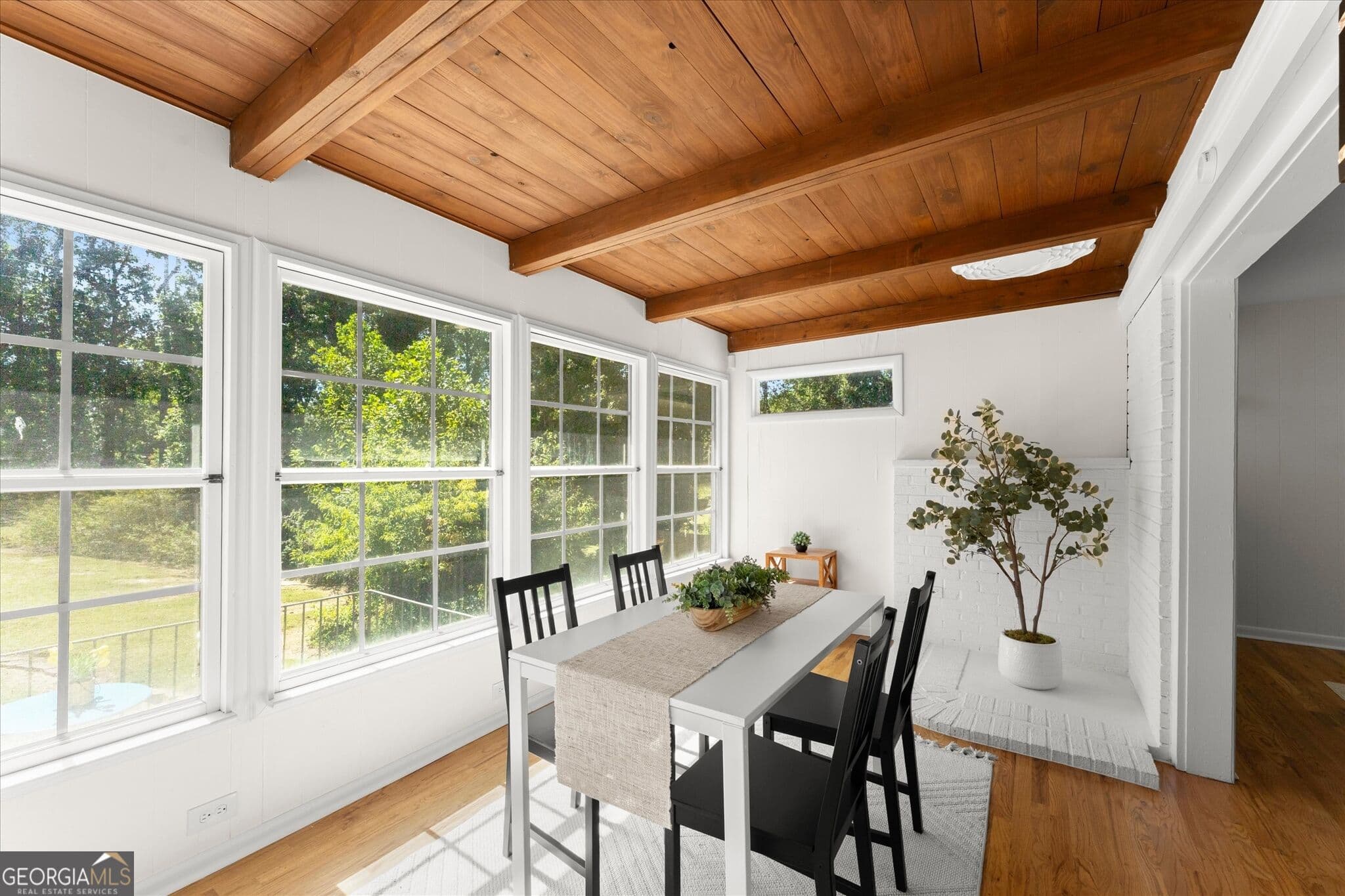3 bedroom, 2 bathroom, 2,412 sq ft single family residence for sale at 1083 Amelia Drive, Marietta, GA 30060 — photo 3