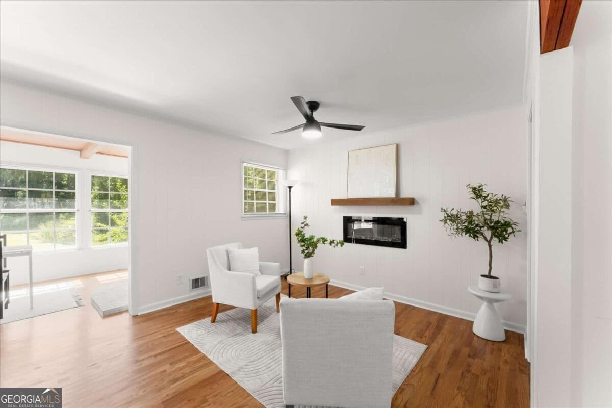 3 bedroom, 2 bathroom, 2,412 sq ft single family residence for sale at 1083 Amelia Drive, Marietta, GA 30060 — photo 5