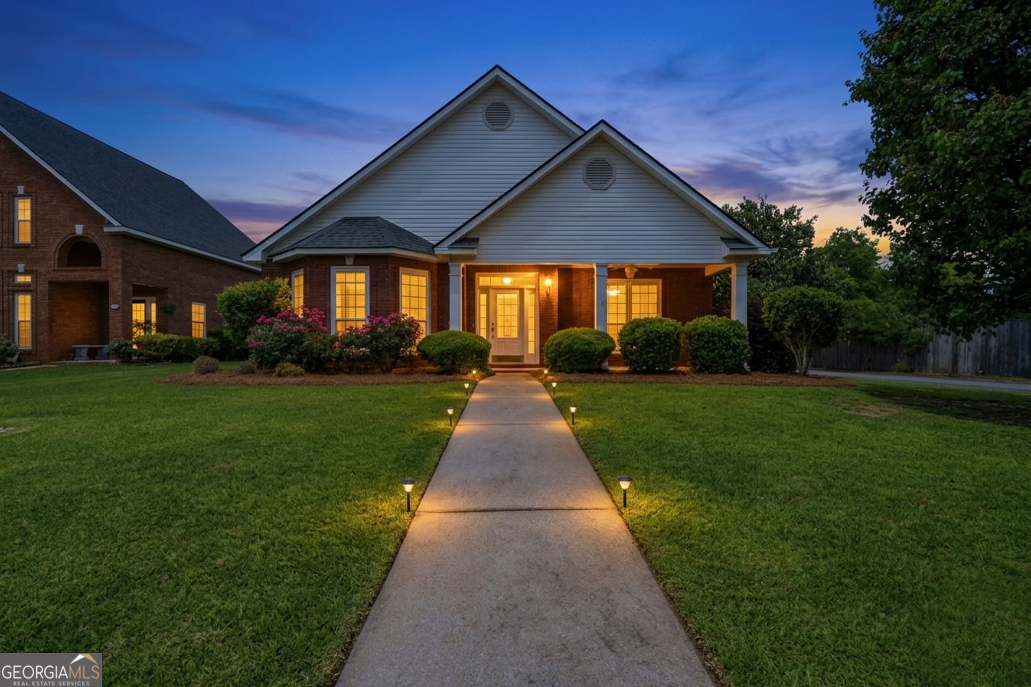 3 bedroom, 2.5 bathroom, 3,080 sq ft single family residence for sale at 100 Jamestown Court, Centerville, GA 31028 — photo 2