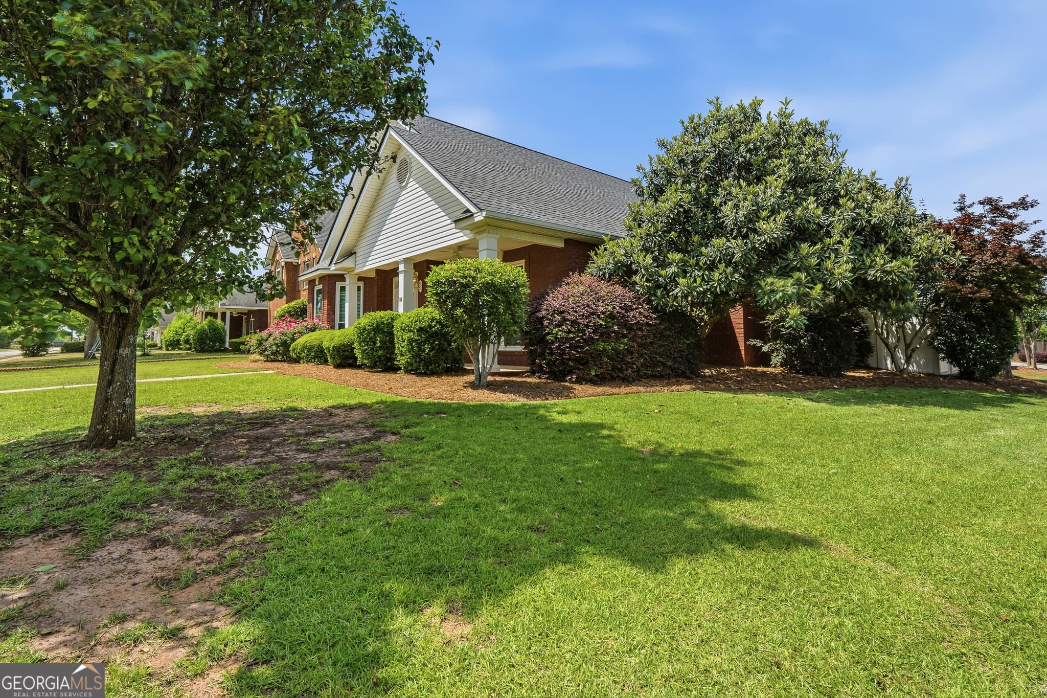 3 bedroom, 2.5 bathroom, 3,080 sq ft single family residence for sale at 100 Jamestown Court, Centerville, GA 31028 — photo 4