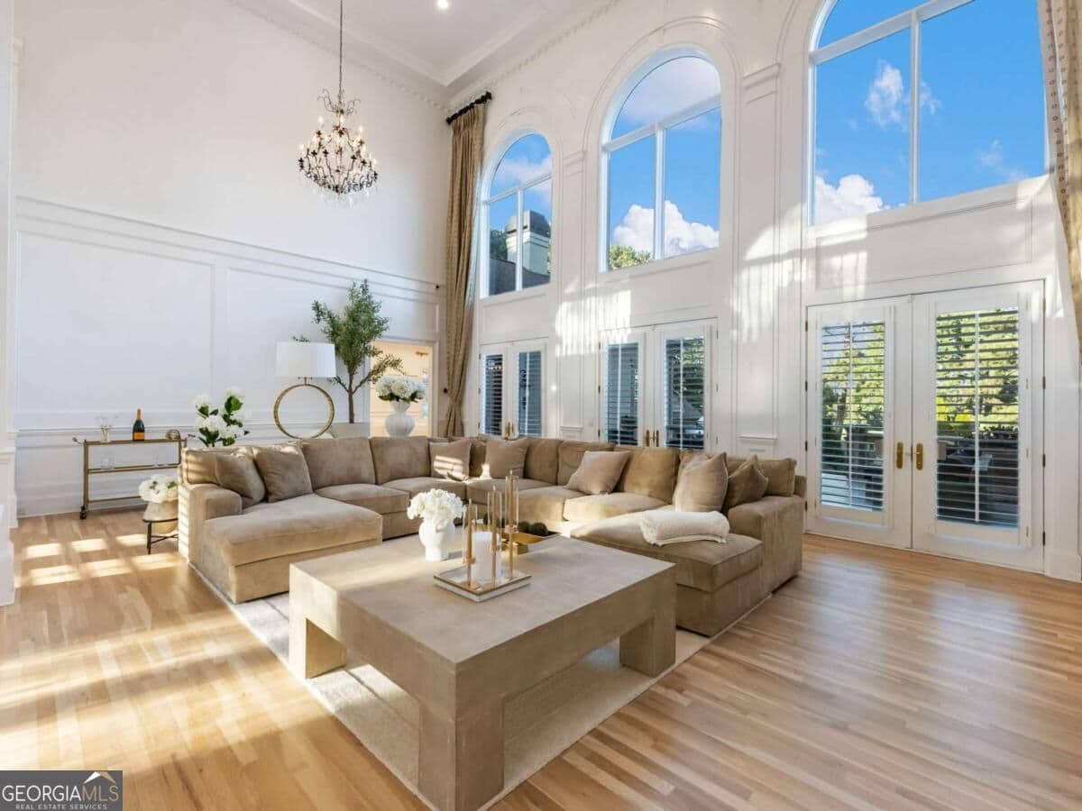5 bedroom, 5.5 bathroom, 8,805 sq ft single family residence for sale at 1905 Kathy Whitworth Drive, Braselton, GA 30517 — photo 3