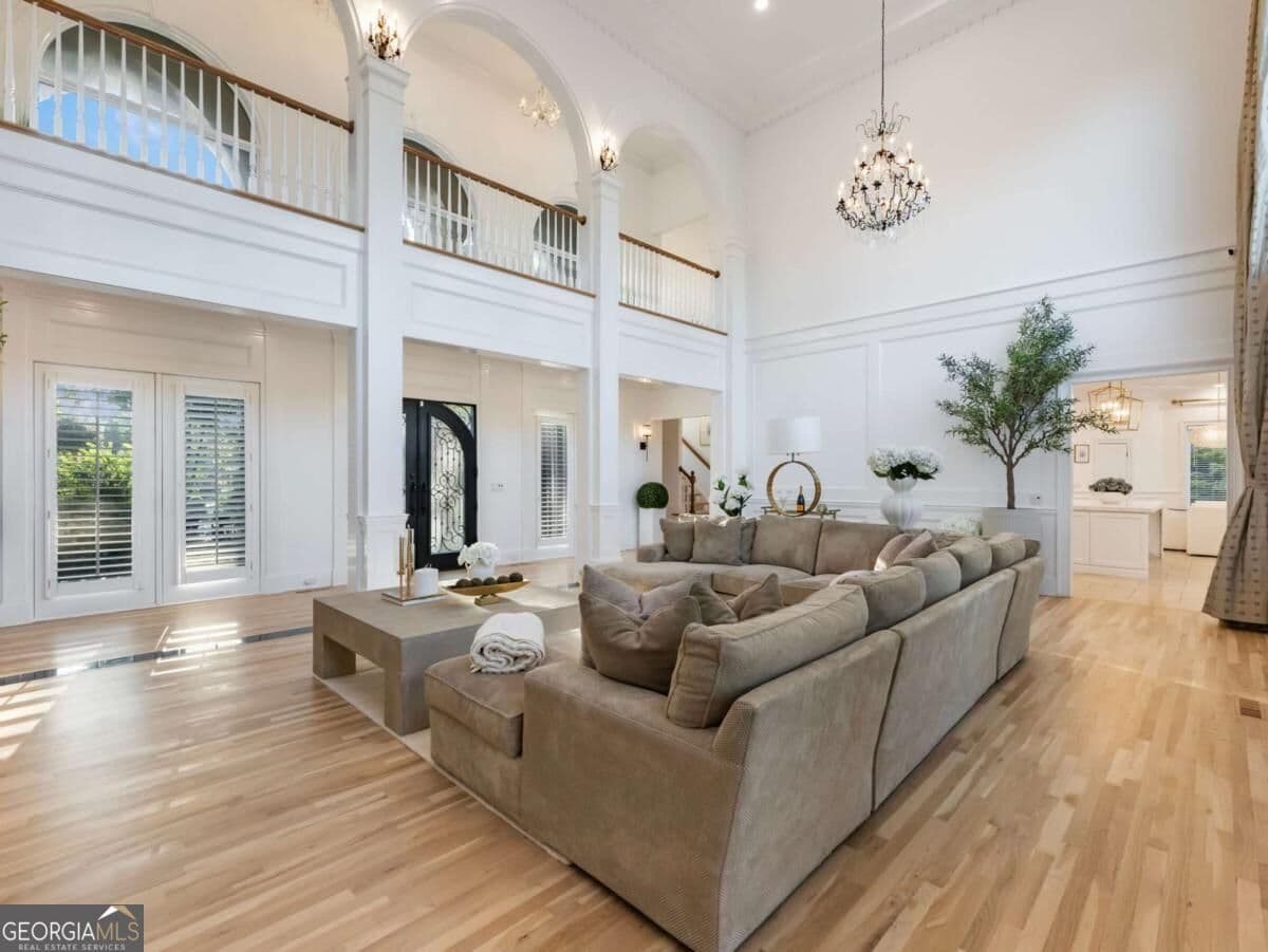 5 bedroom, 5.5 bathroom, 8,805 sq ft single family residence for sale at 1905 Kathy Whitworth Drive, Braselton, GA 30517 — photo 5