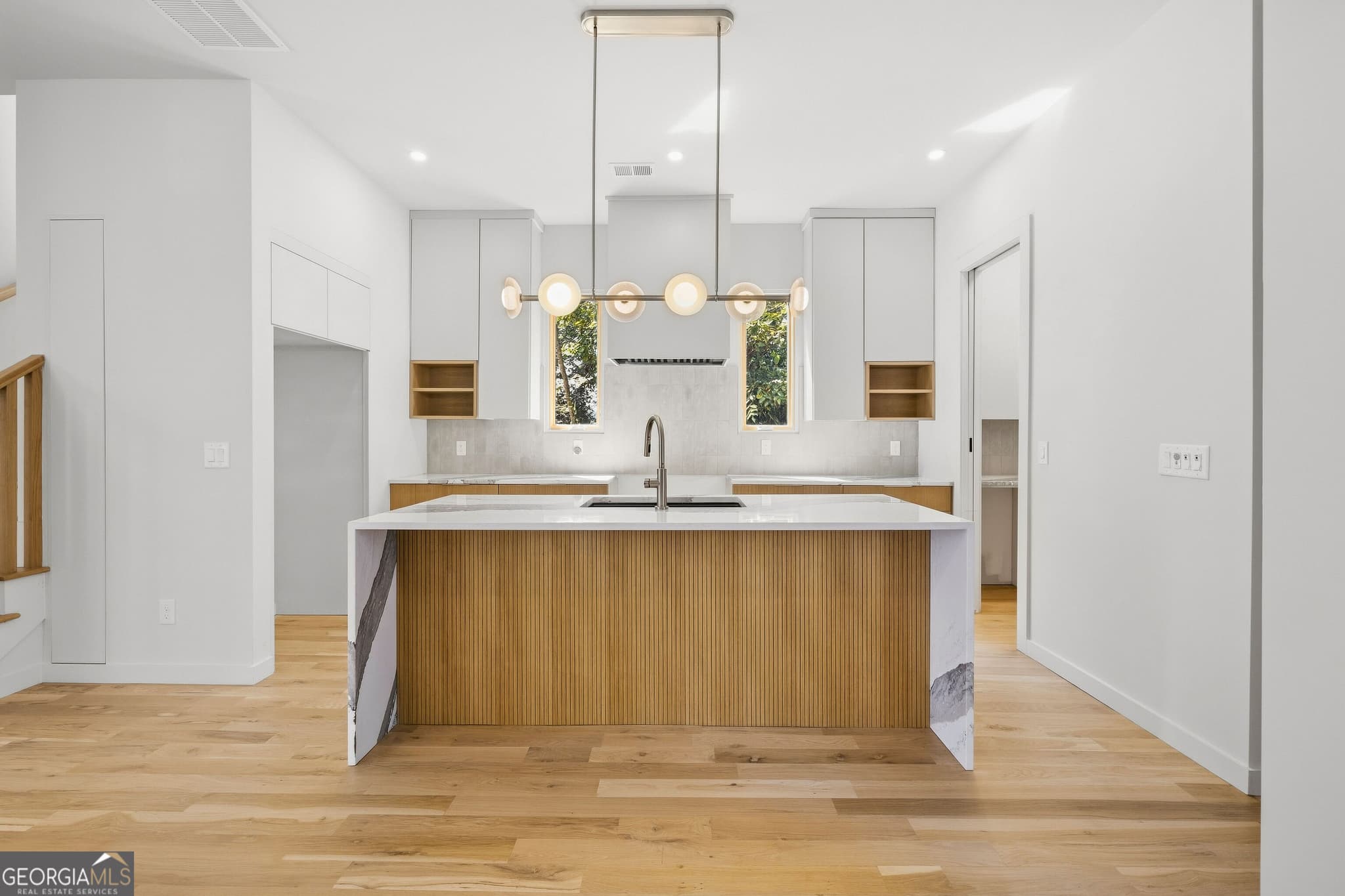 5 bedroom, 4 bathroom townhouse for sale at 1010 Boulevard B, Atlanta, GA 30312 — photo 7